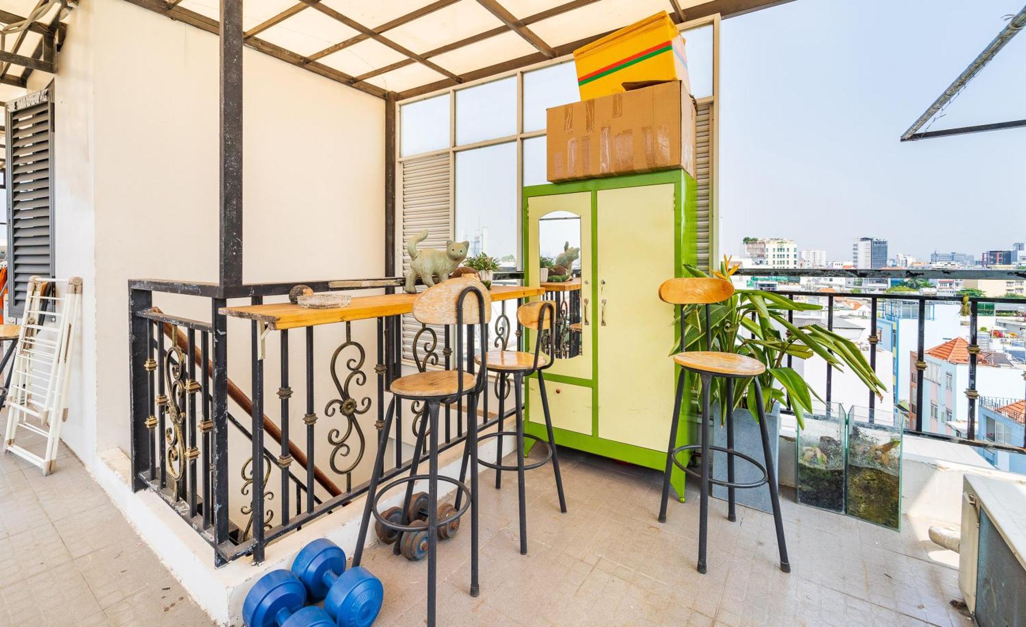 Ho Gan San Bay Phu Nhuan- R204 Ho Chi Minh City