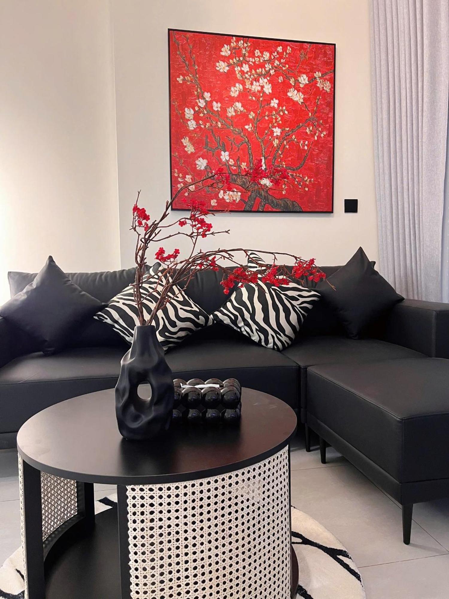 Apartment Luxury Delasol Studio- Free Infinity Pool- Near District 1- T-housing