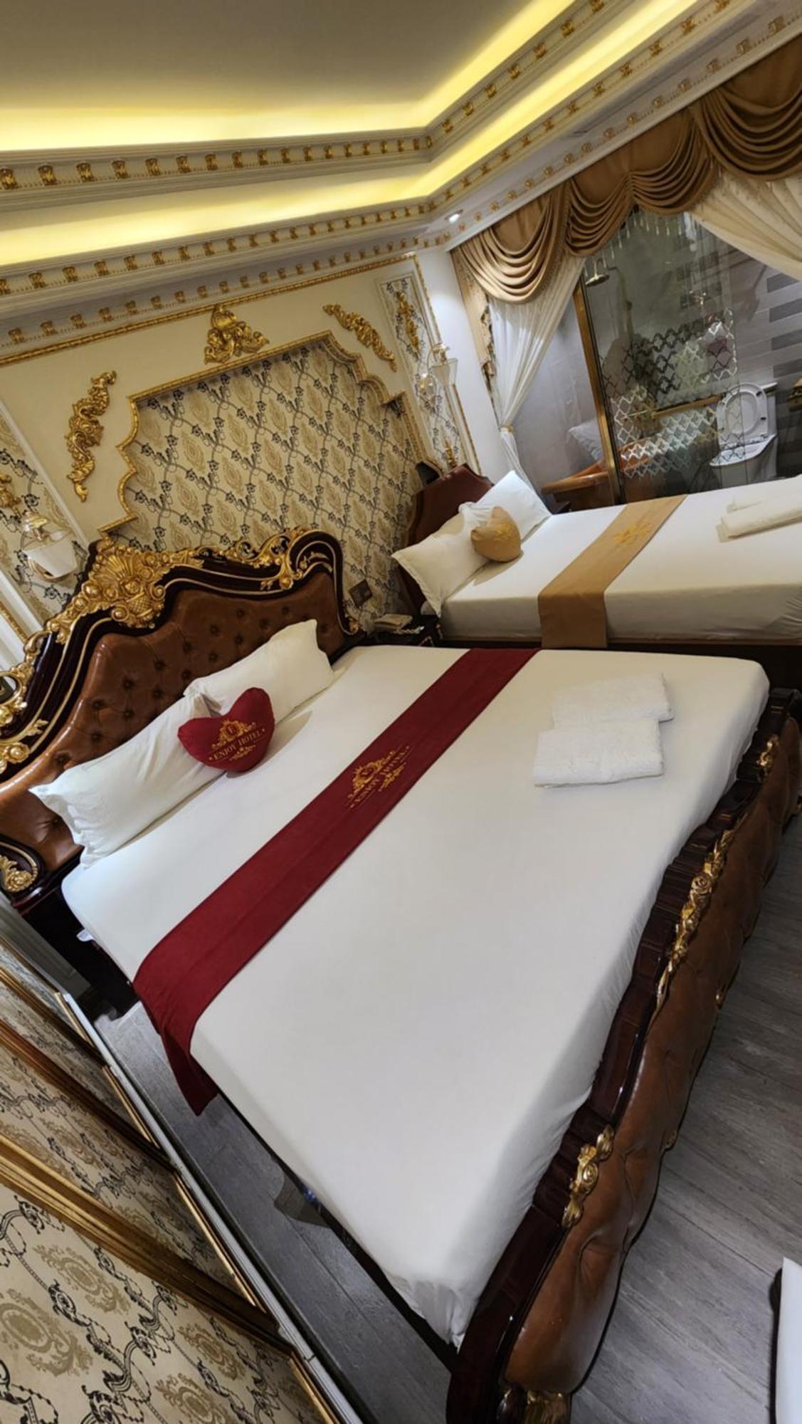 Rosa Love hotel