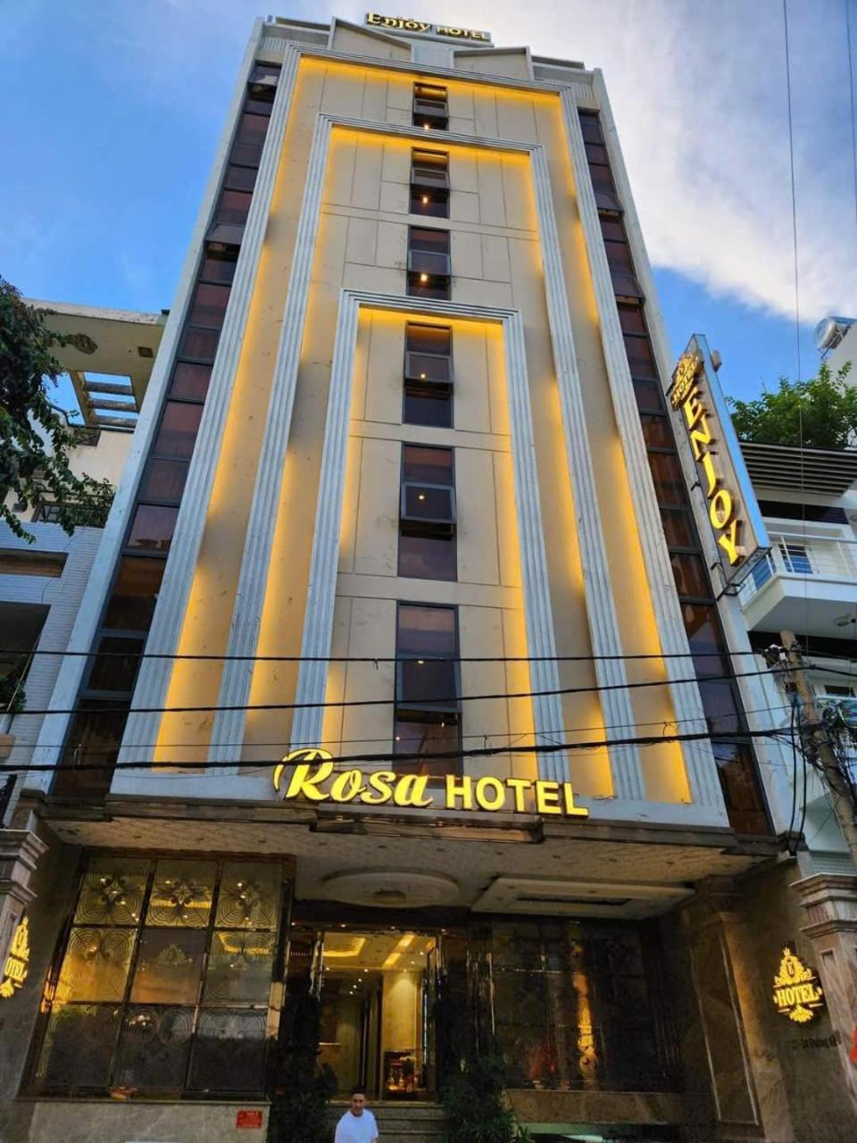 Love hotel Rosa