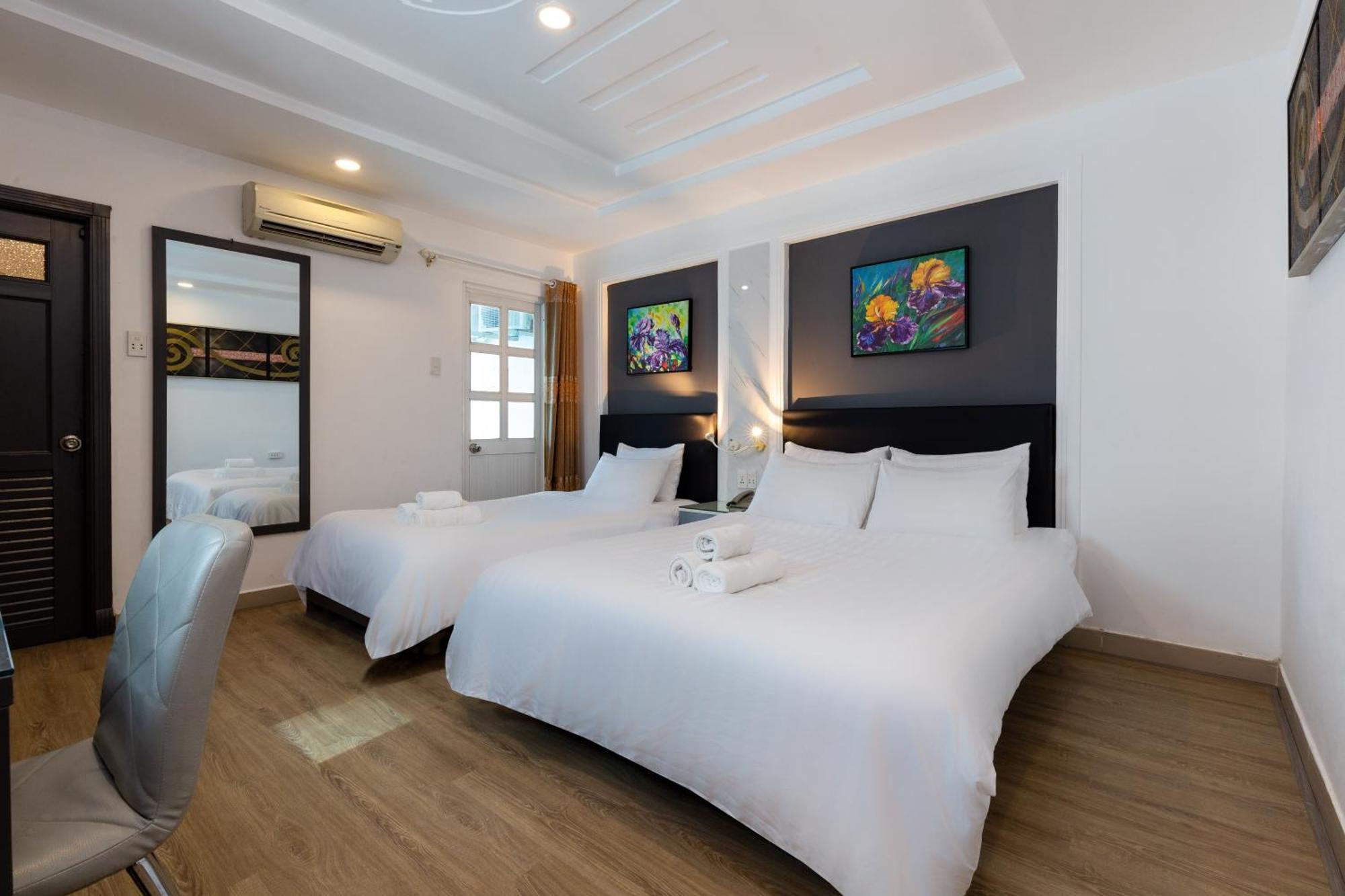 The Grand Apec &