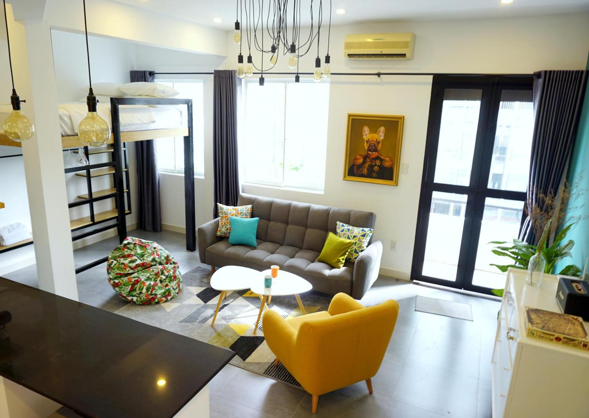Retro Flat Near Nguyen Hue By Circadian Ho Chi Minh City