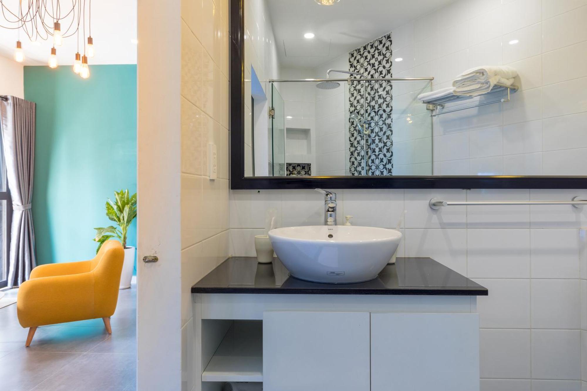 Apartment Retro Flat Near Nguyen Hue By Circadian *