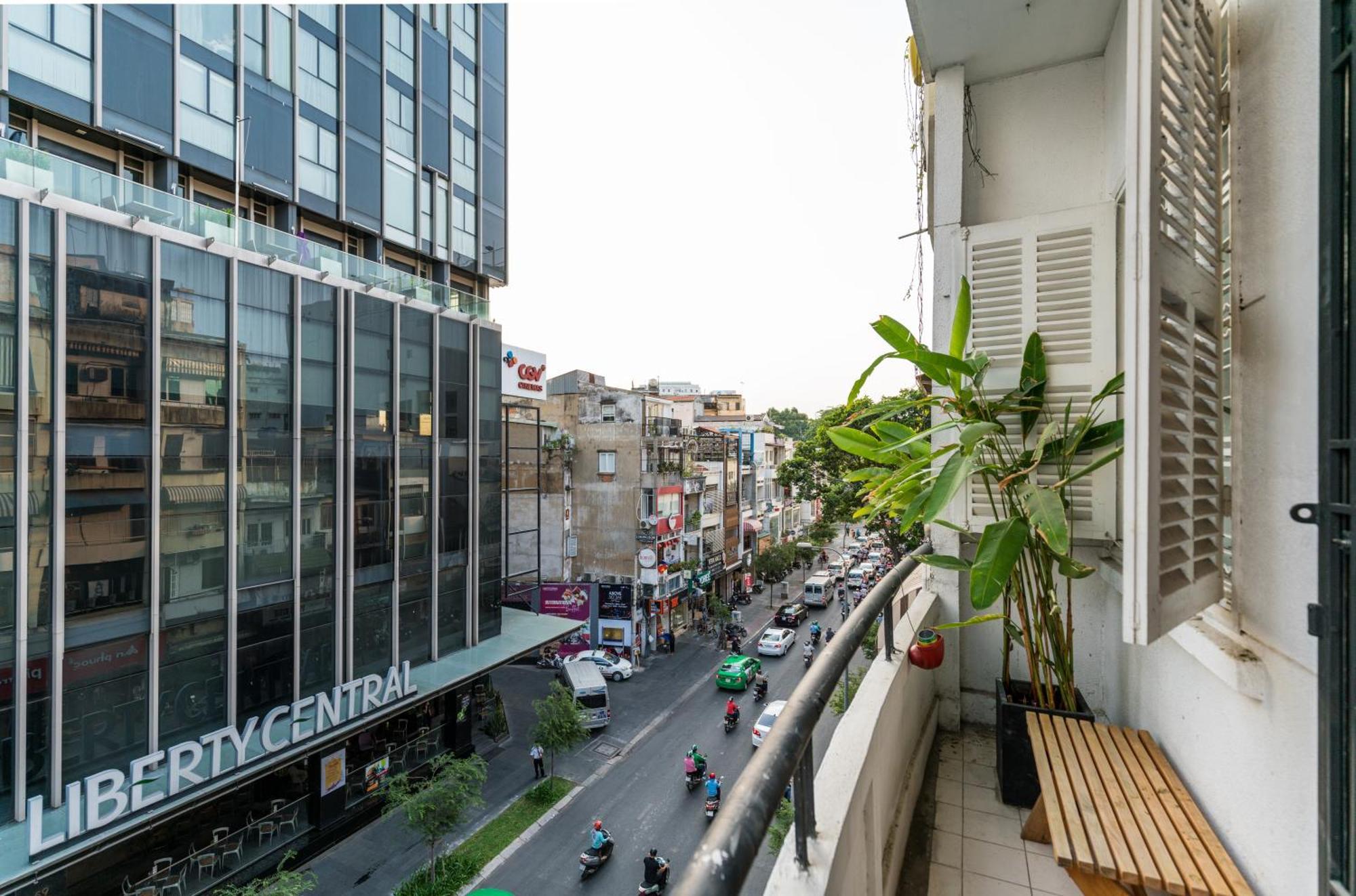 Retro Flat Near Nguyen Hue By Circadian * Ho Chi Minh City