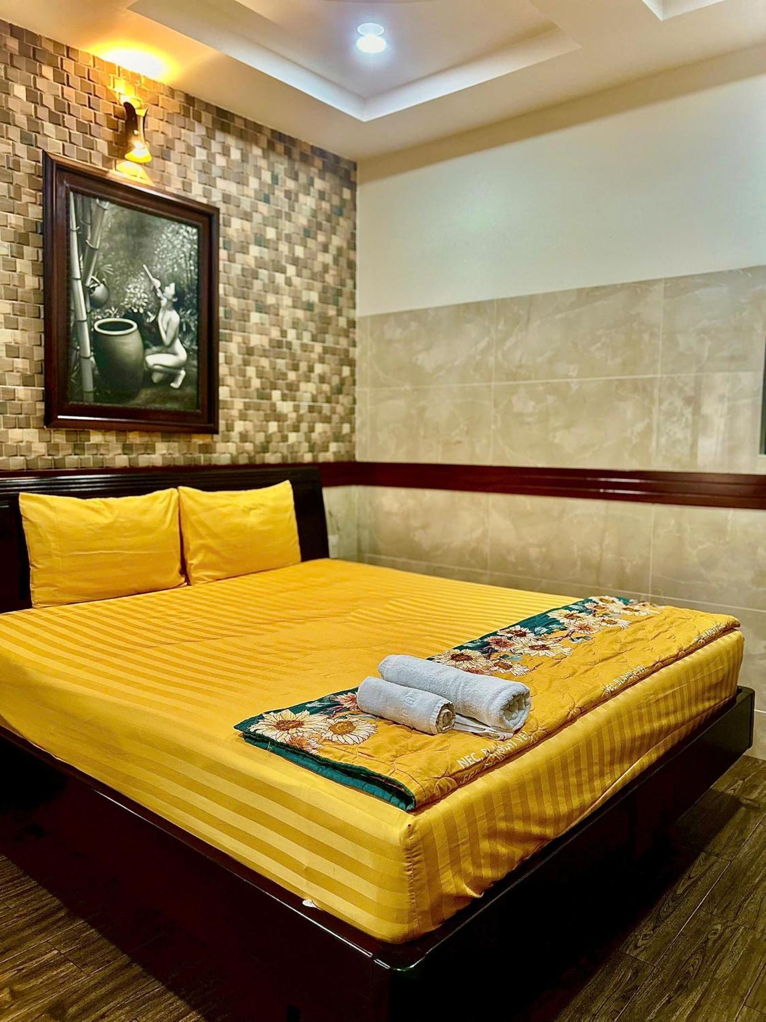 Hotel Khach San Hoang Thanh Thuy 4 Ho Chi Minh City