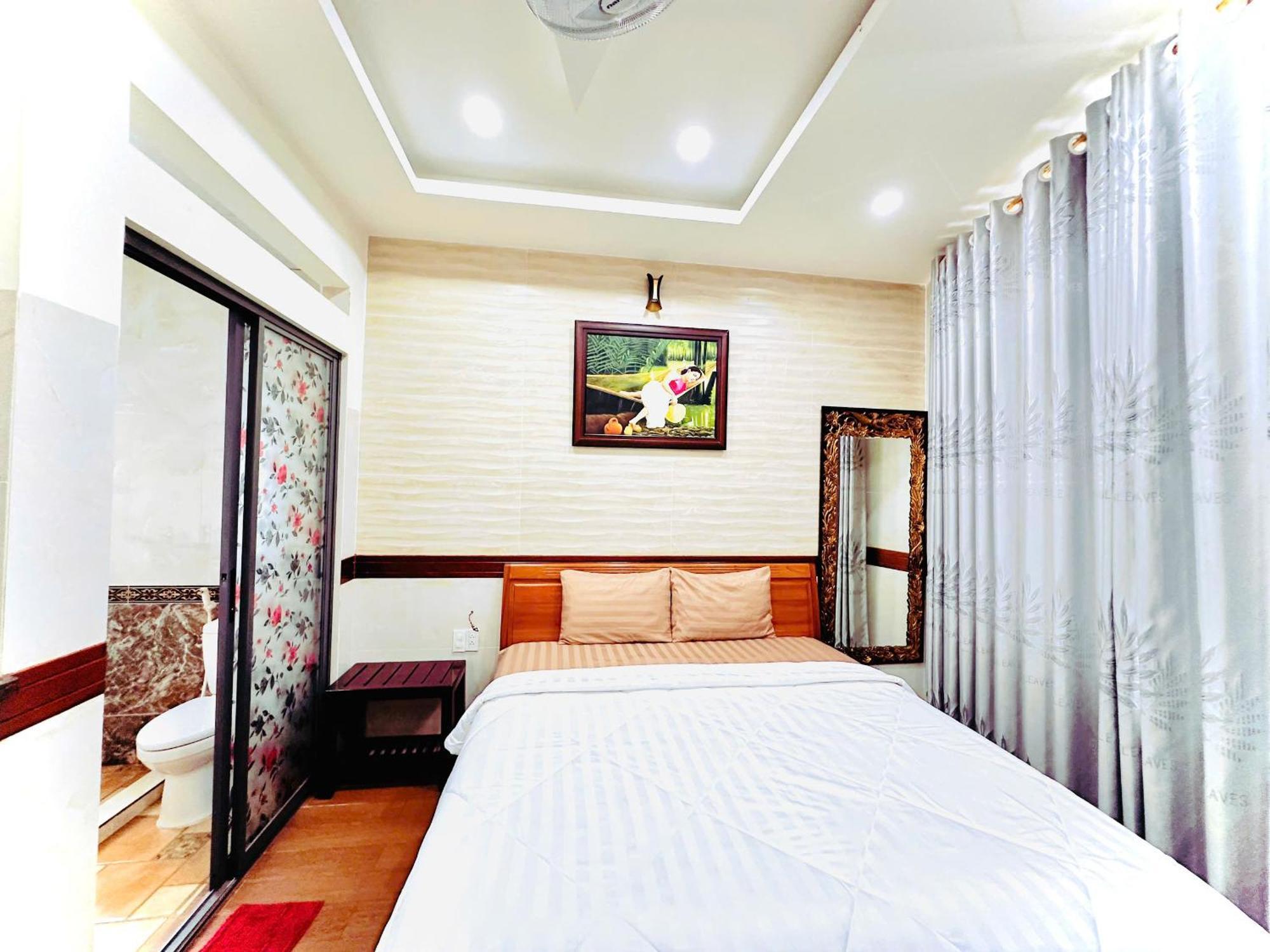 Khach San Hoang Thanh Thuy 4