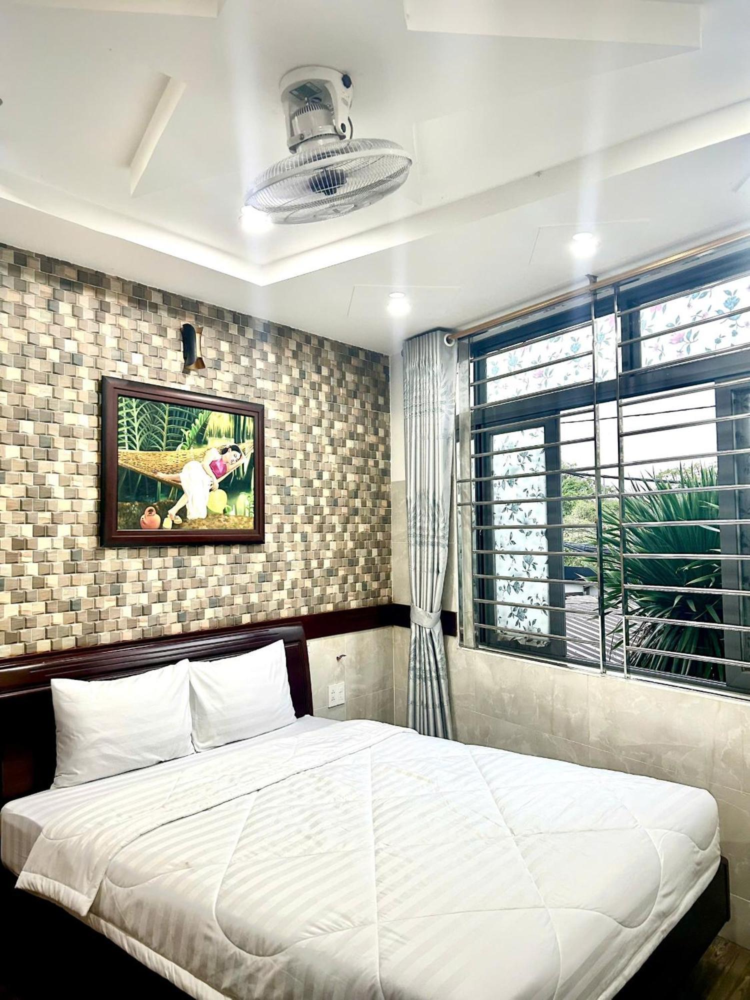 Hotel Khach San Hoang Thanh Thuy 4 Ho Chi Minh City