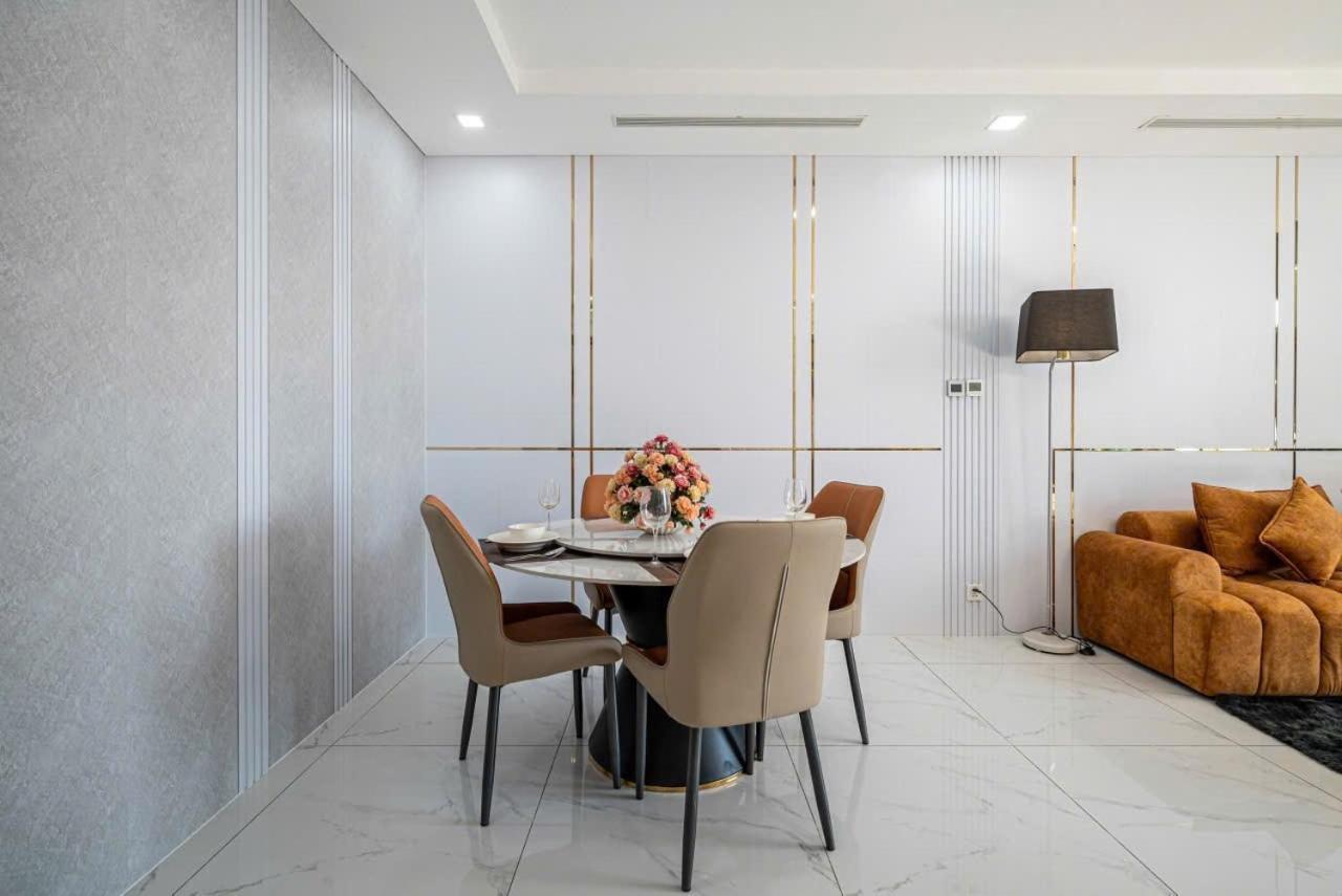 Apartment Bedrooms At Landmark - Vinhomes