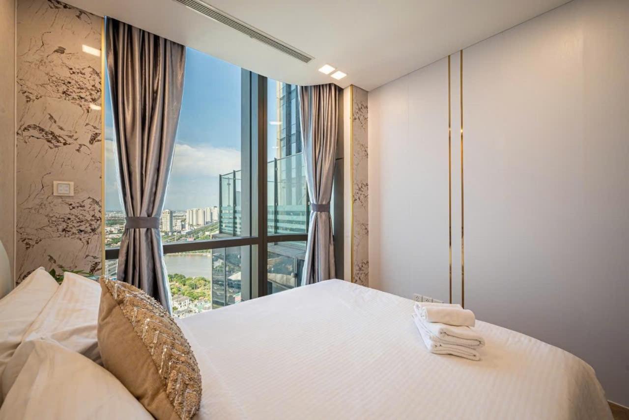 Apartment Bedrooms At Landmark - Vinhomes *