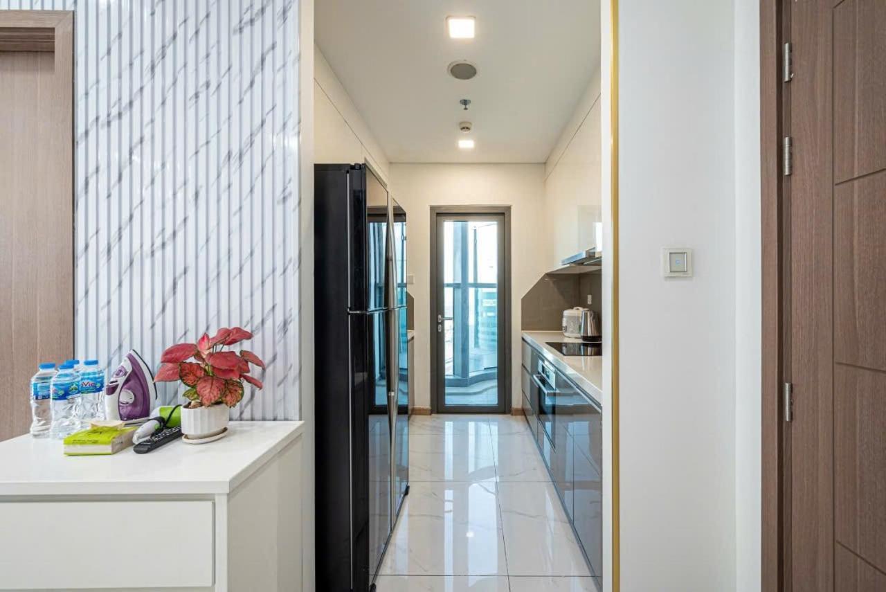 Apartment Bedrooms At Landmark - Vinhomes