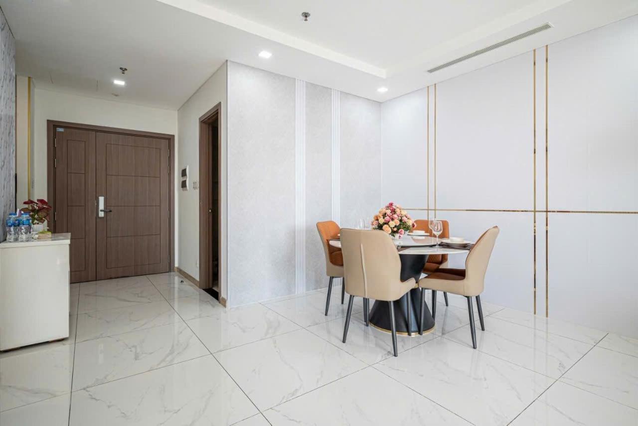 Apartment Bedrooms At Landmark - Vinhomes *