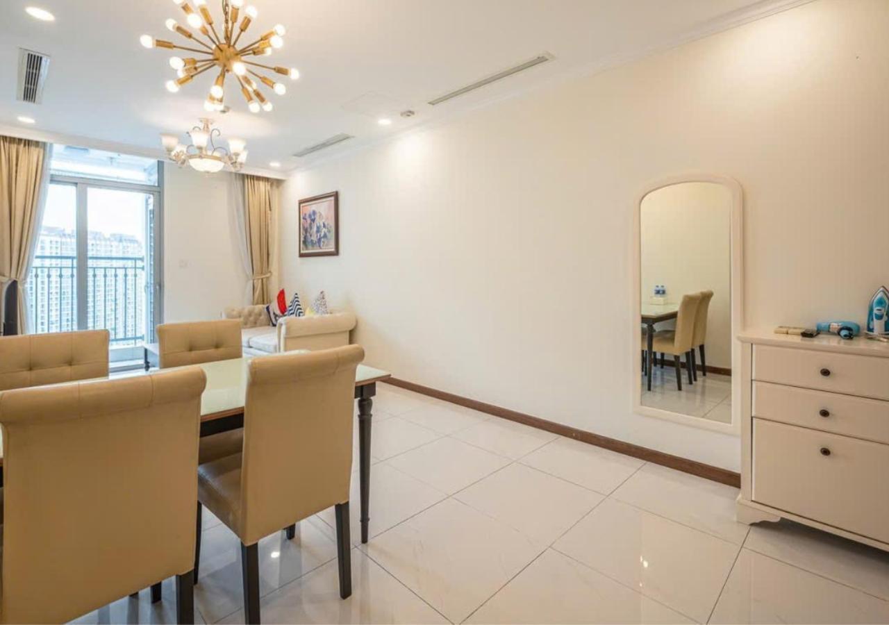 Mochi - Vinhomes Park Apartment