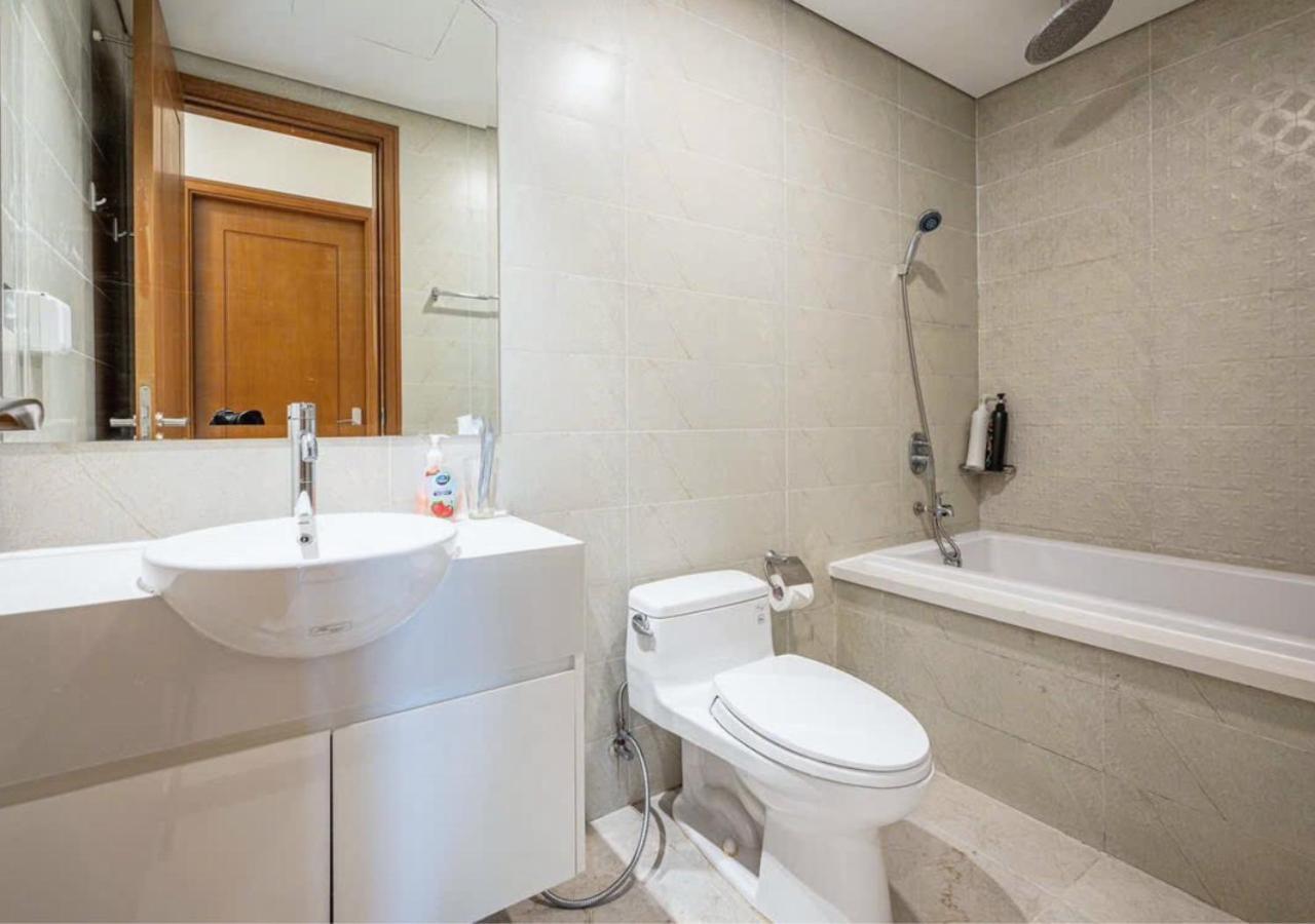 Apartment Mochi - Vinhomes Park *