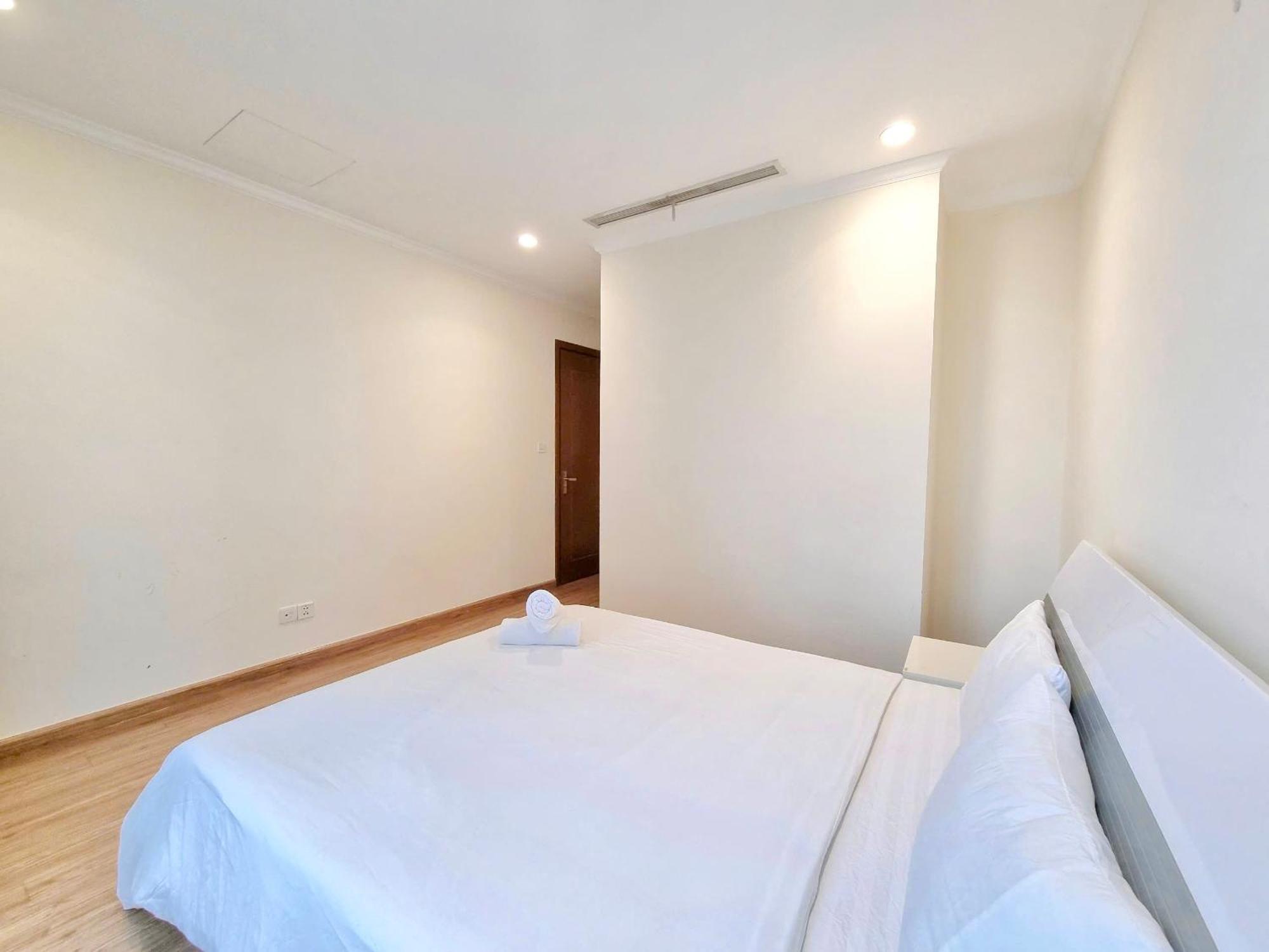 Apartment Bedrooms At Landmark - Vinhomes