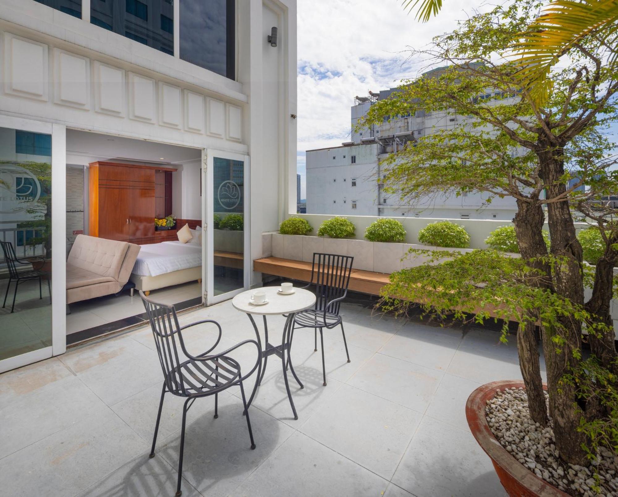 White Lotus Saigon Hotel 3*