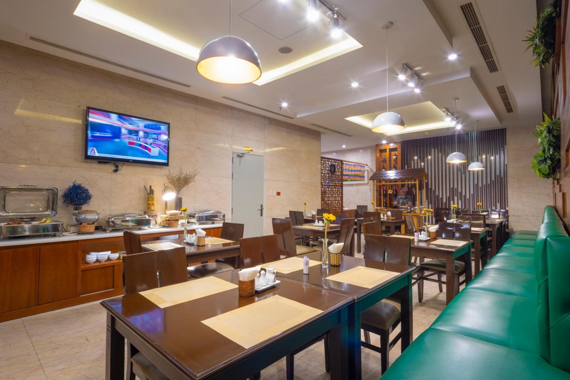White Lotus Saigon Hotel 3*