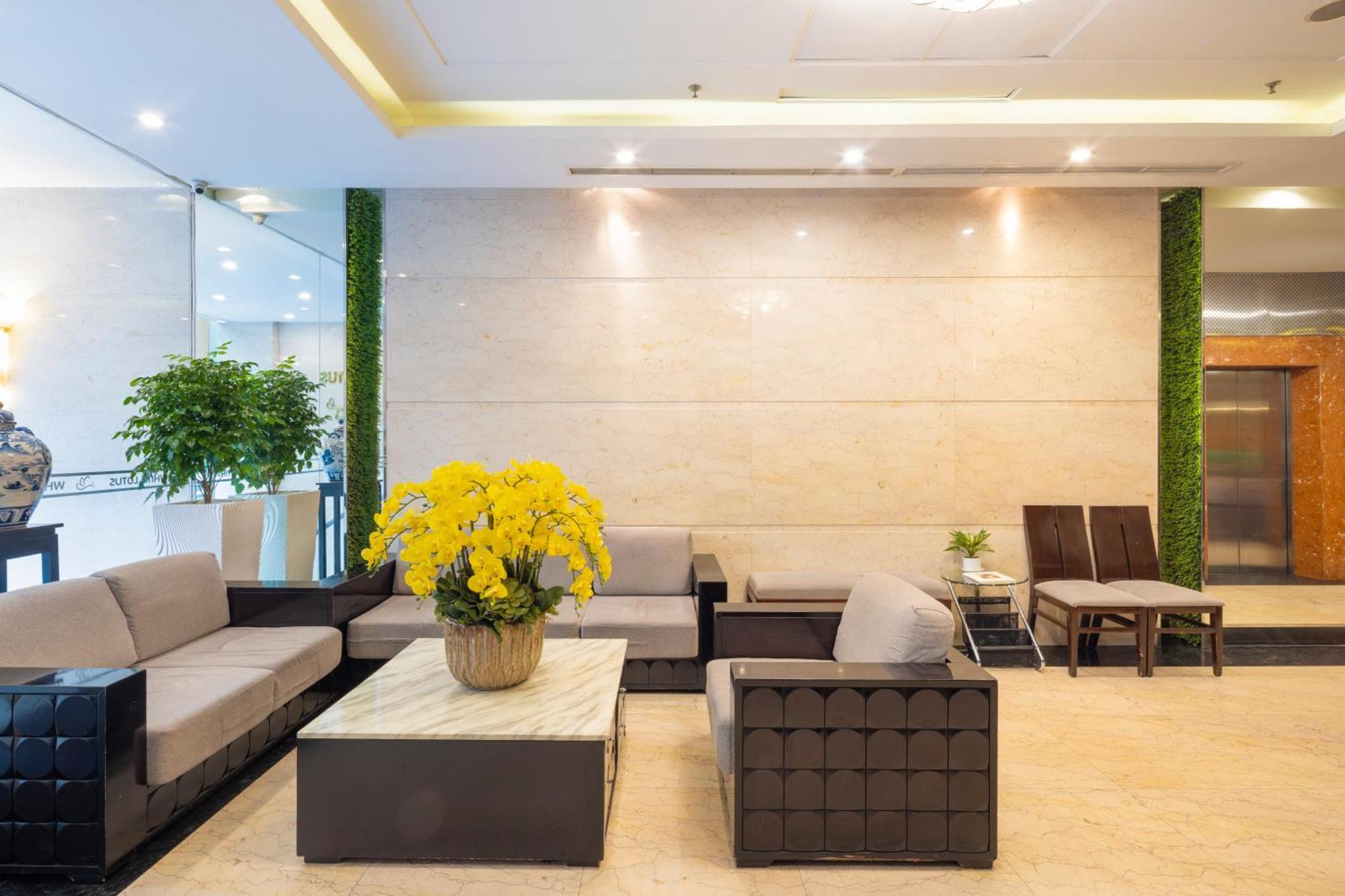 White Lotus Saigon 3*