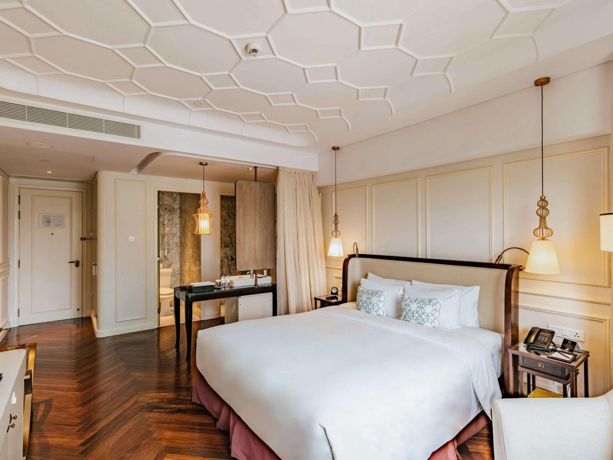 Des Arts Saigon Mgallery Collection Hotel 5*