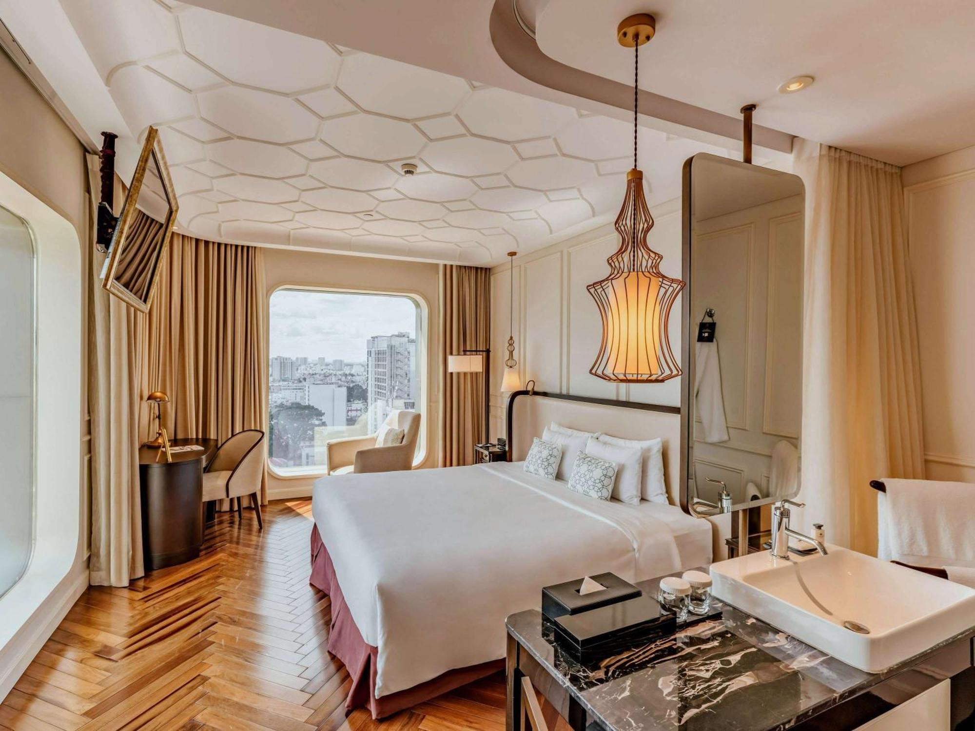 Des Arts Saigon Mgallery Collection Hotel