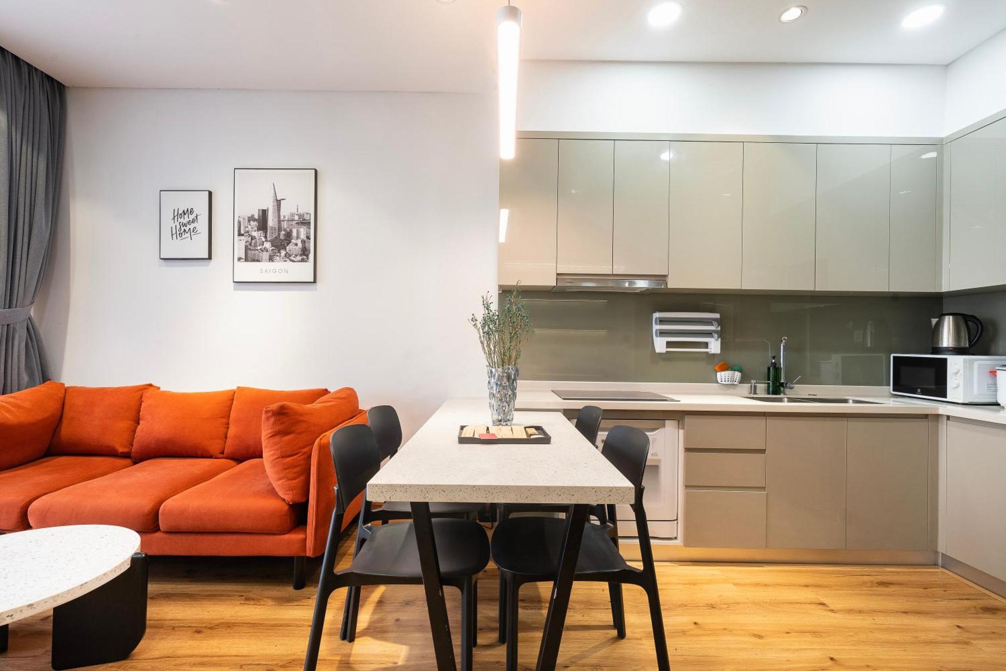 River Panorama 2 Bedroom Luxury District 7