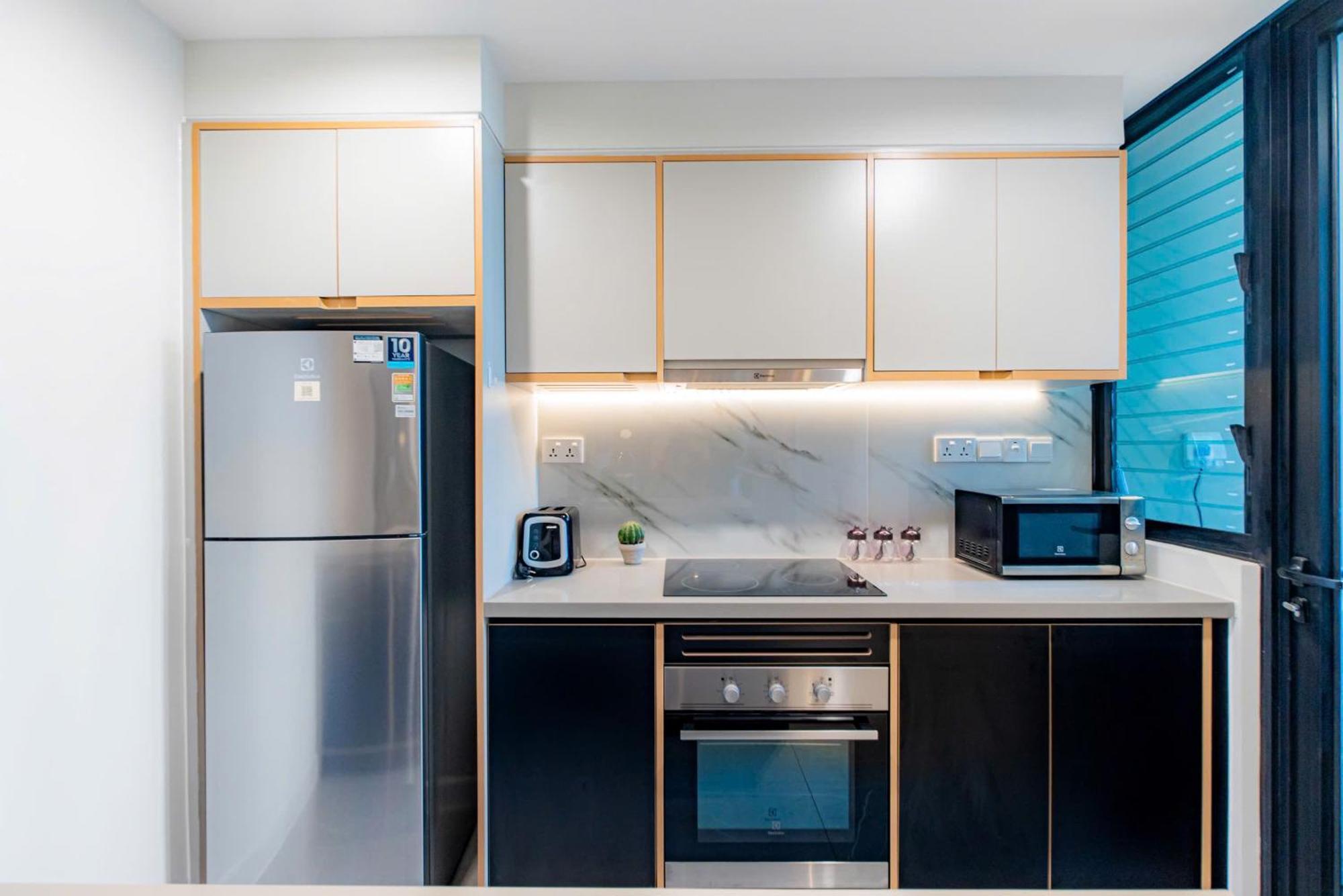 Apartment Modern District 1 2br&3br D1&zenity Outdoor Jacuzzi Pool Ho Chi Minh City