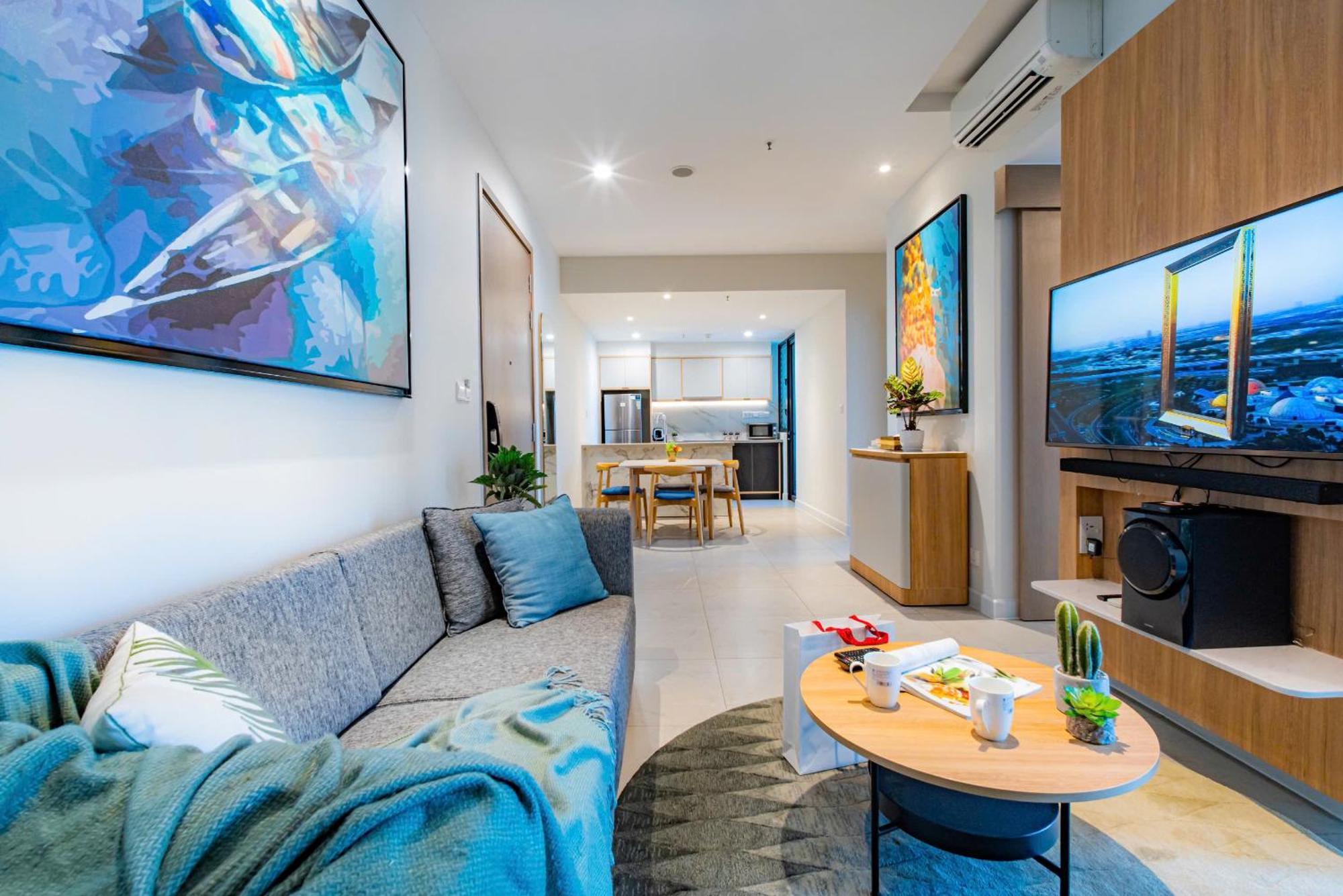 Modern District 1 2br&3br D1&zenity Outdoor Jacuzzi Pool Apartment *