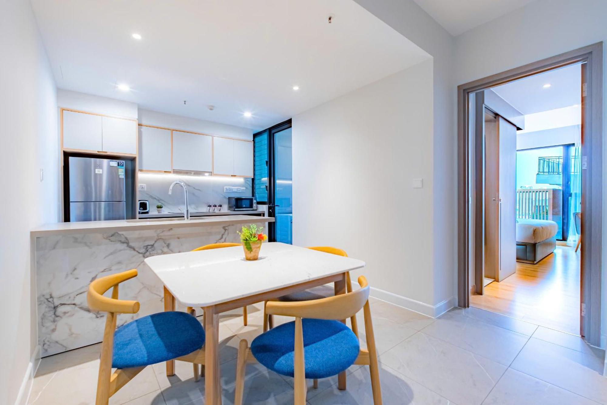 Modern District 1 2br&3br D1&zenity Outdoor Jacuzzi Pool Apartment Ho Chi Minh City