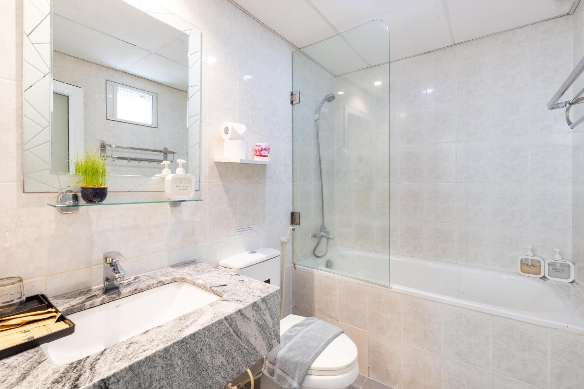 Hotel Premium Lux Saigon