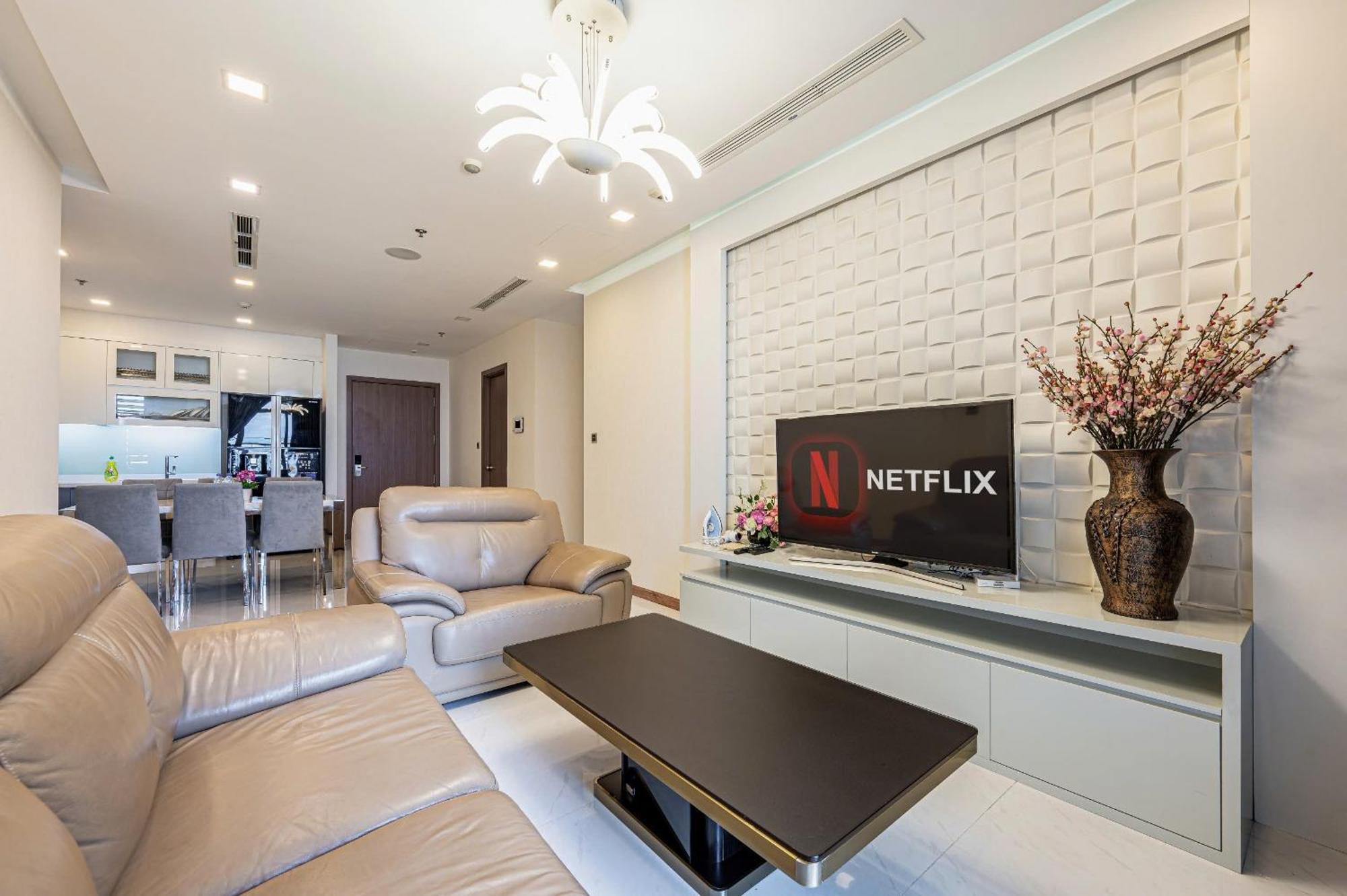 Bedrooms At Landmark - Vinhomes Apartment