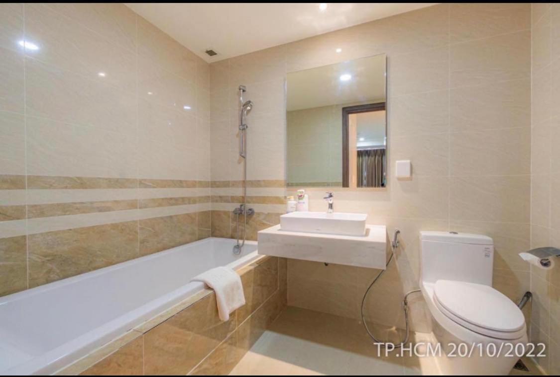 Apartment Spacious With View In District 7 Ho Chi Minh City