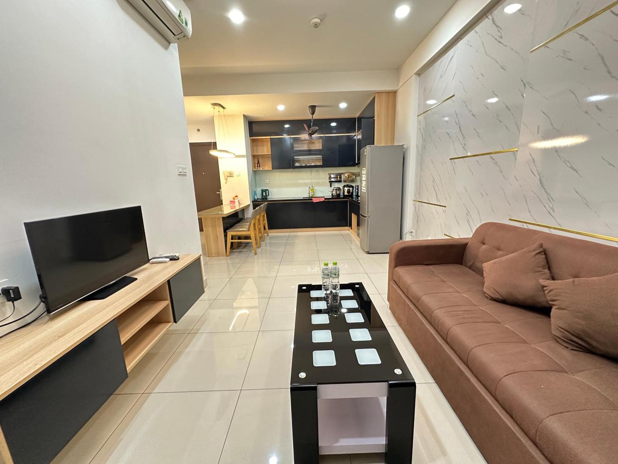 2 Bedrooms At The Sun Avenue In The Center Of District 2 With Overflow Swimming Pool Apartment *