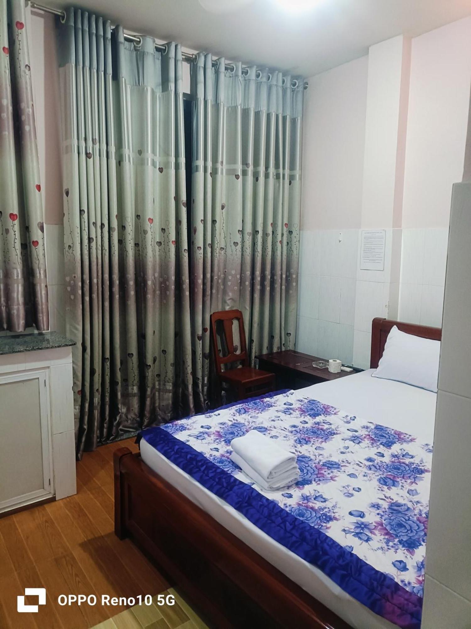 Phuong Linh Ho Chi Minh City