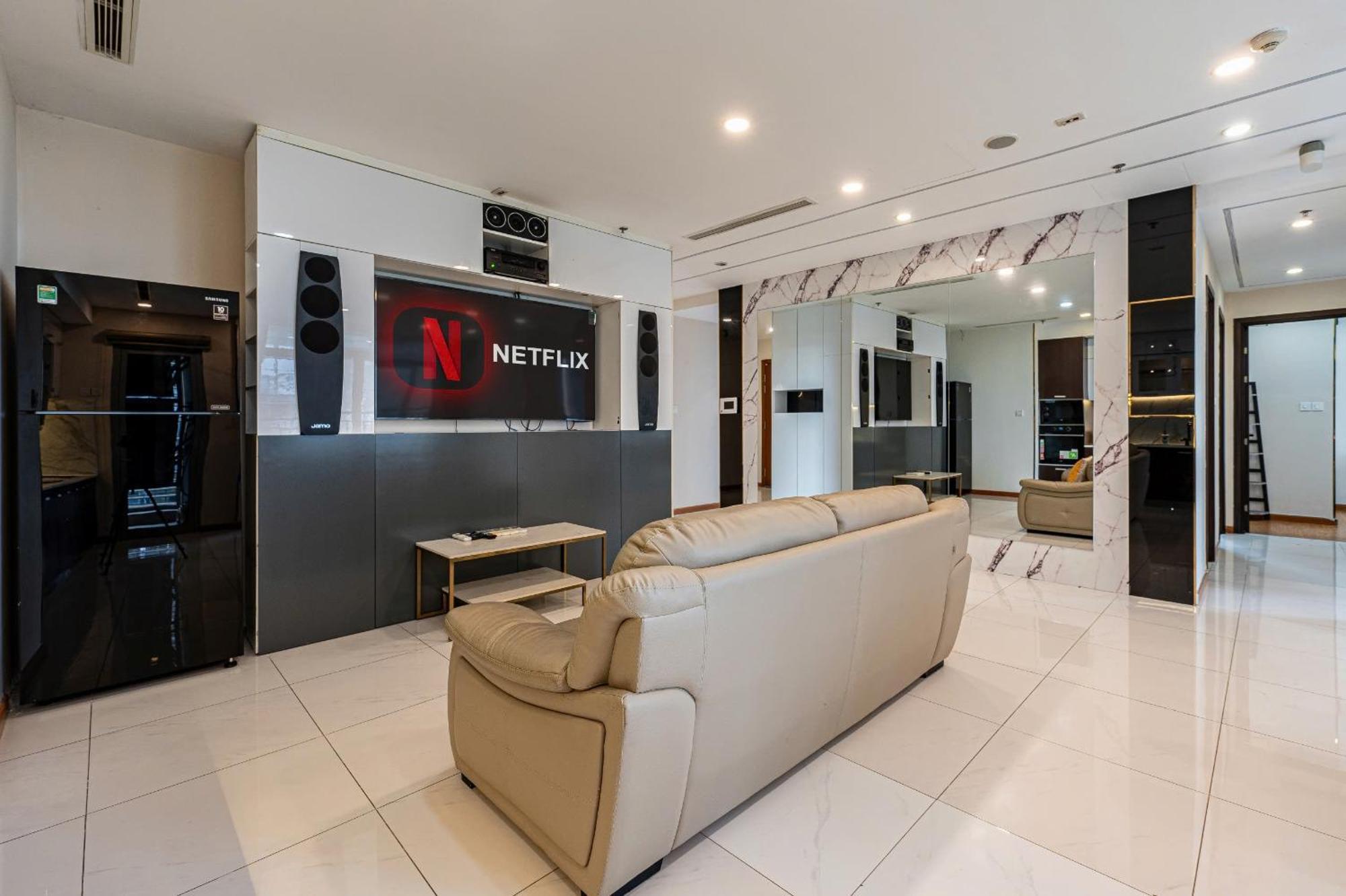 Vinhomes Landmark Luxury By Navie Hotel Bandar Ho Chi Minh
