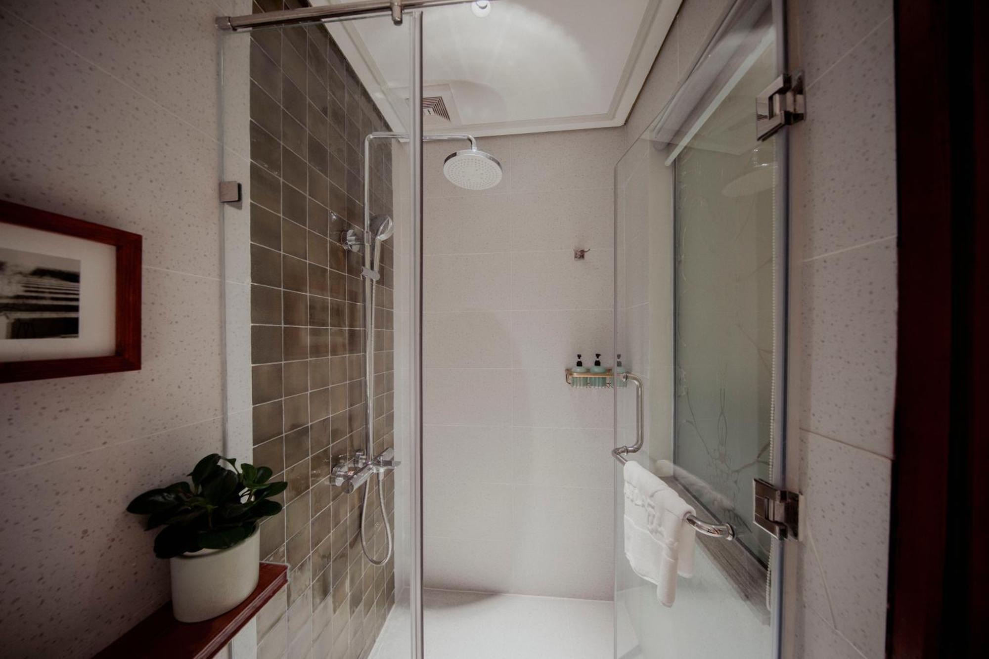 Au Boutique 4* TP. Hồ Chí Minh