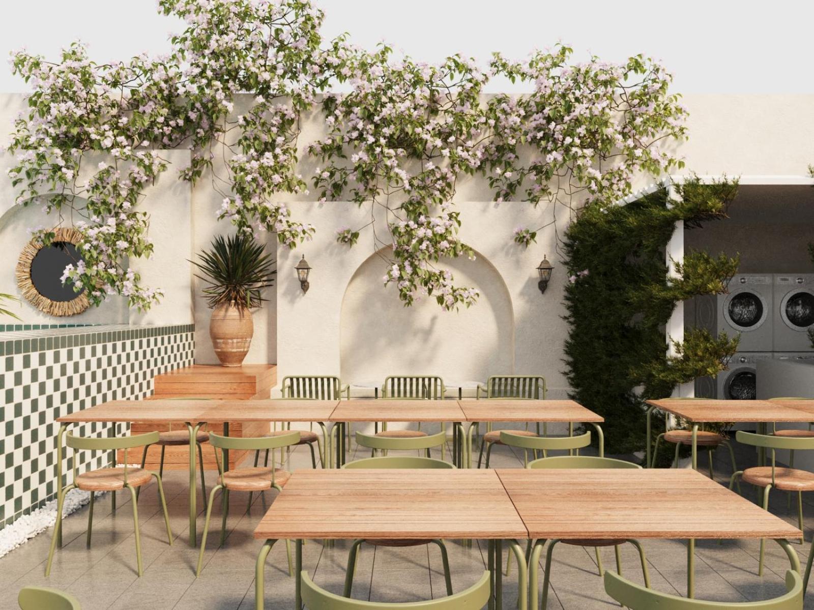 Hta Saigon Nightlife Residences - Rooftop Views & Poolside Bliss & Gym Apartment *