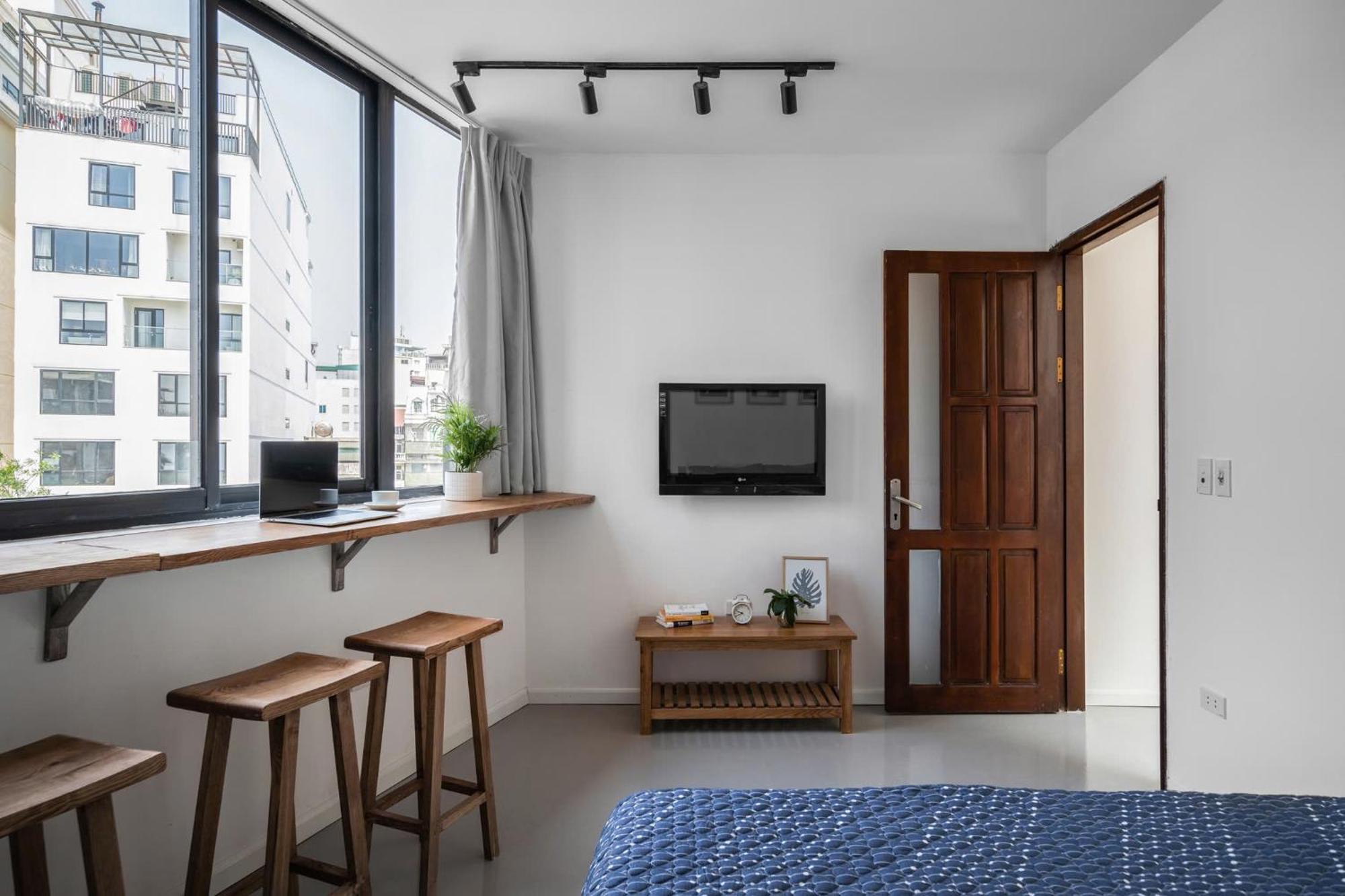 Hta Saigon Nightlife Residences - Rooftop Views & Poolside Bliss & Gym Apartment *