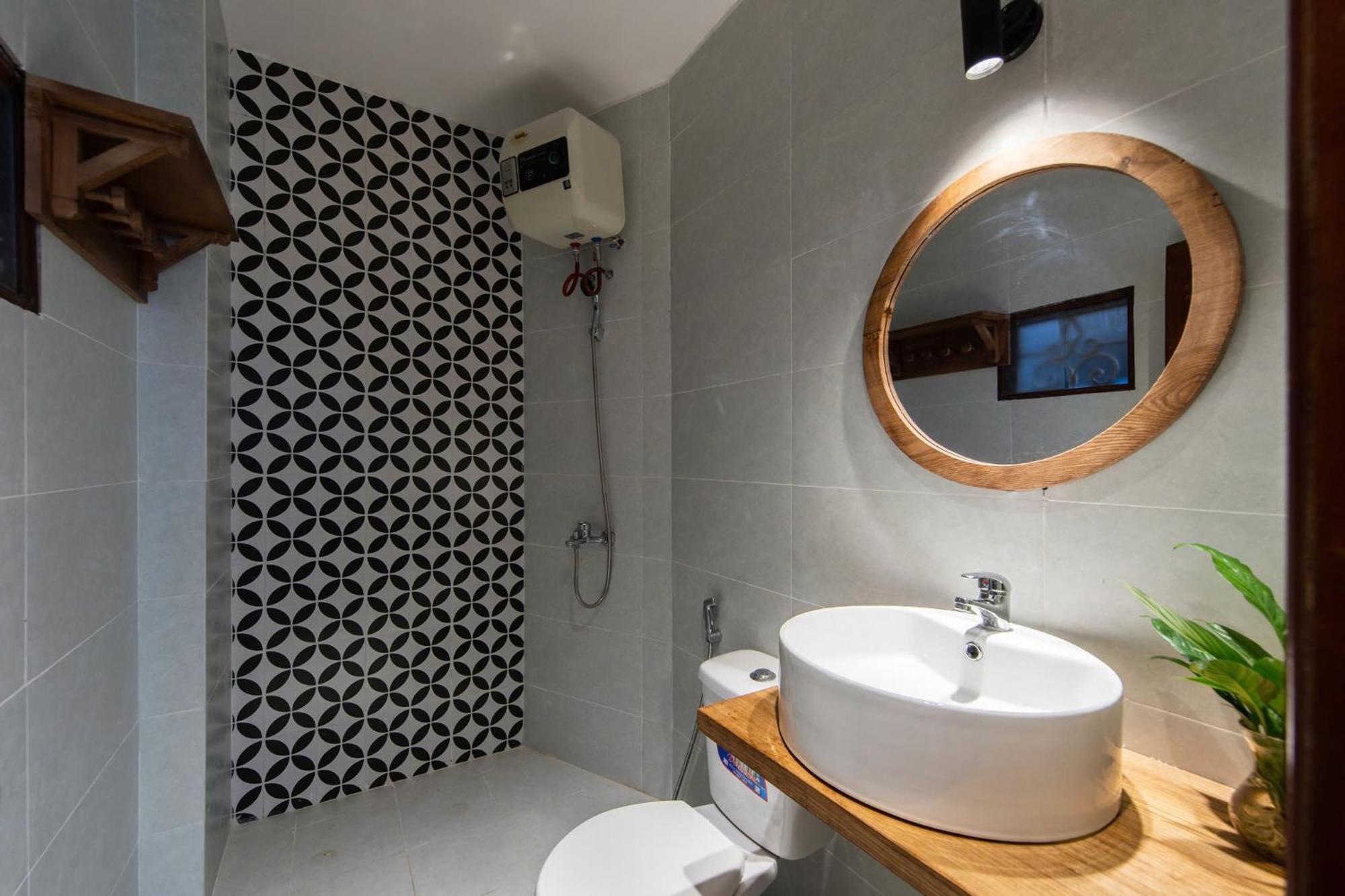 Hta Saigon Nightlife Residences - Rooftop Views & Poolside Bliss & Gym *