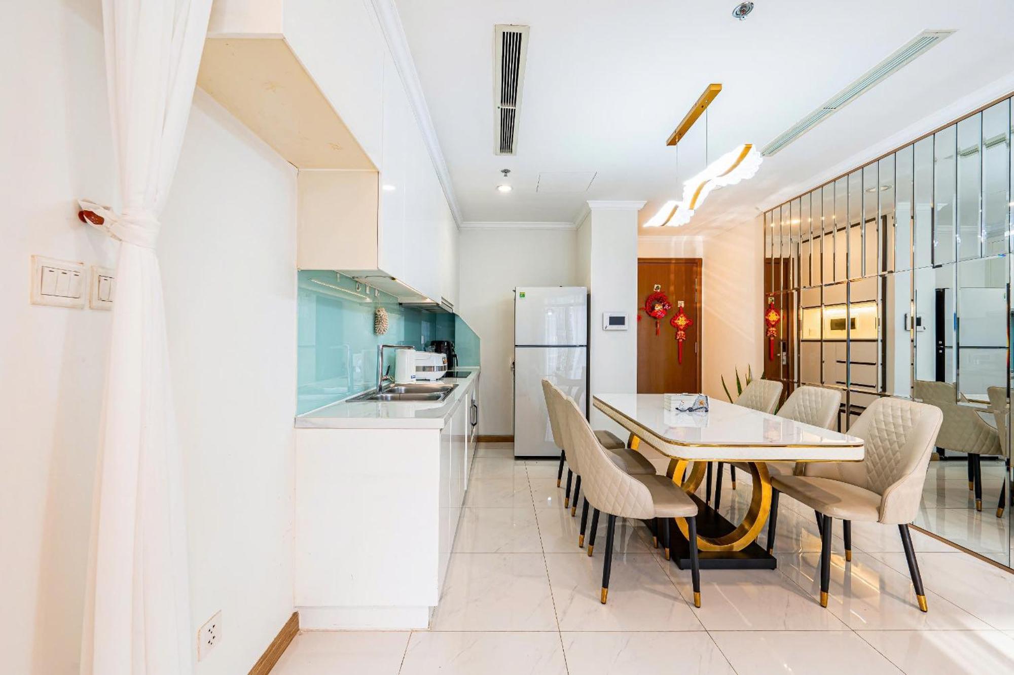 Saigon Landmark Center Apartment
