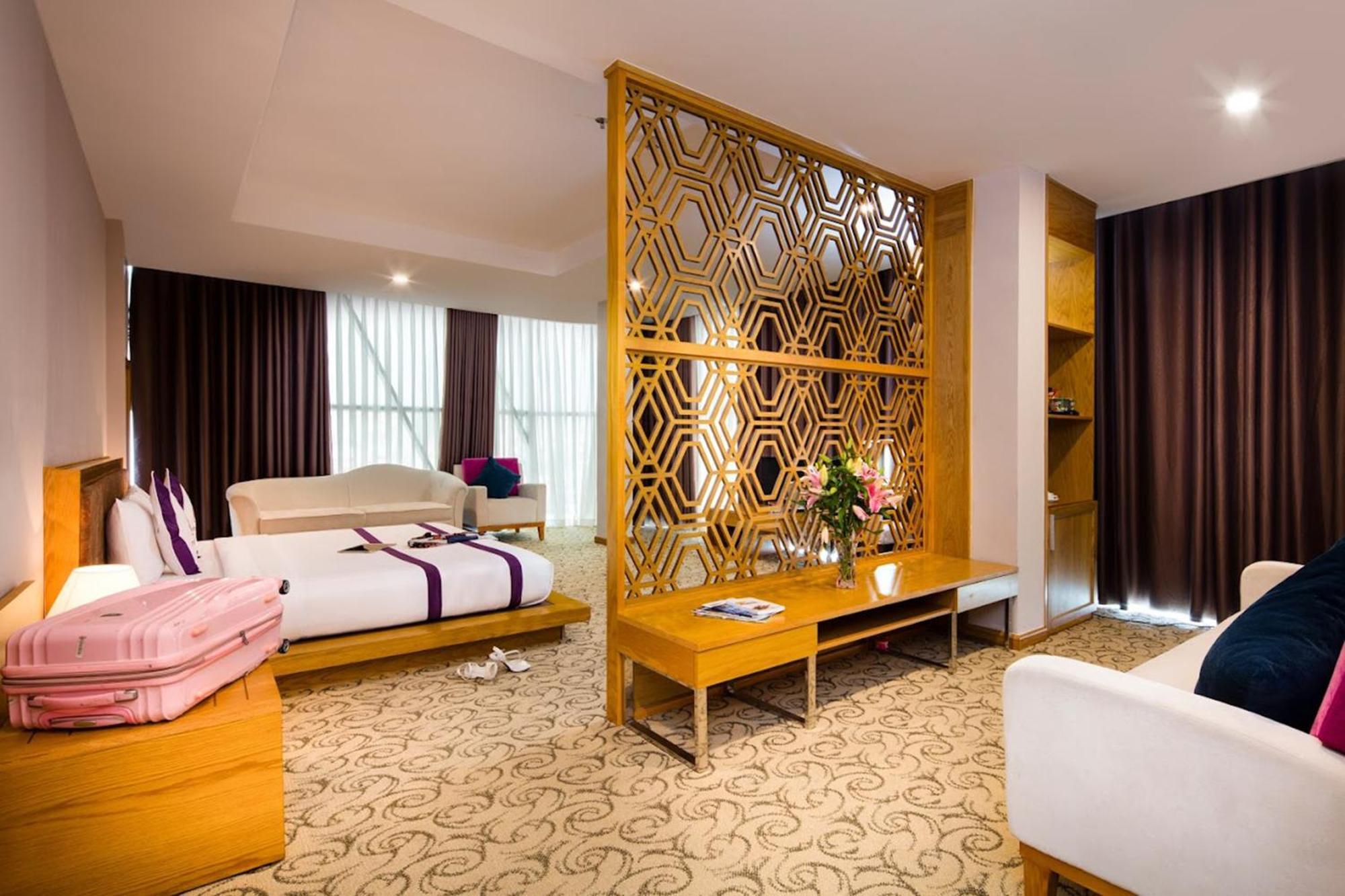 Ttc Hotel Deluxe Airport 3*