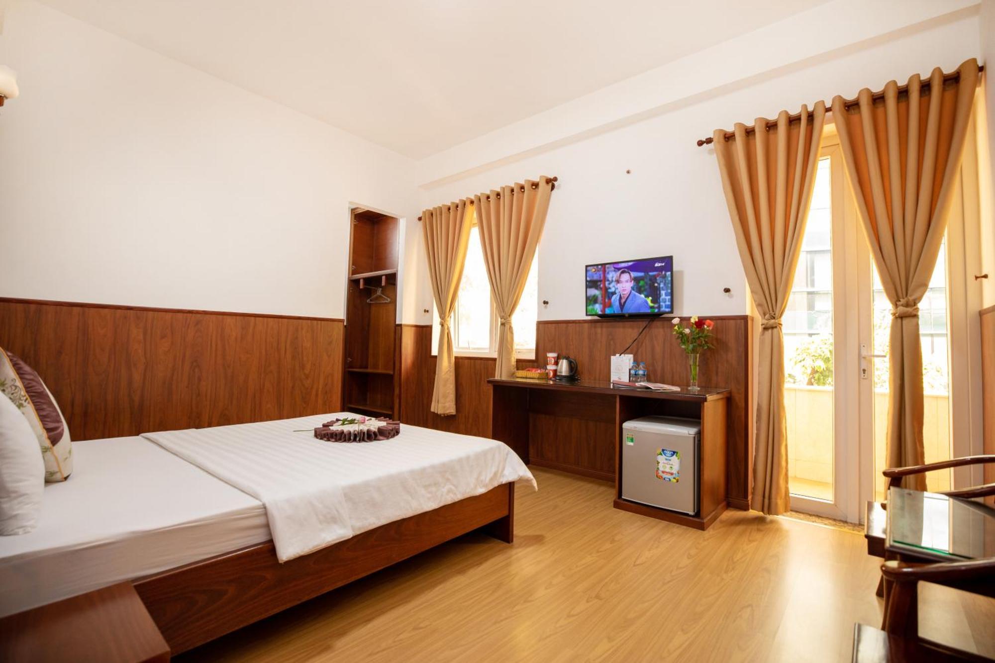 Nhat Minh Airport 3*