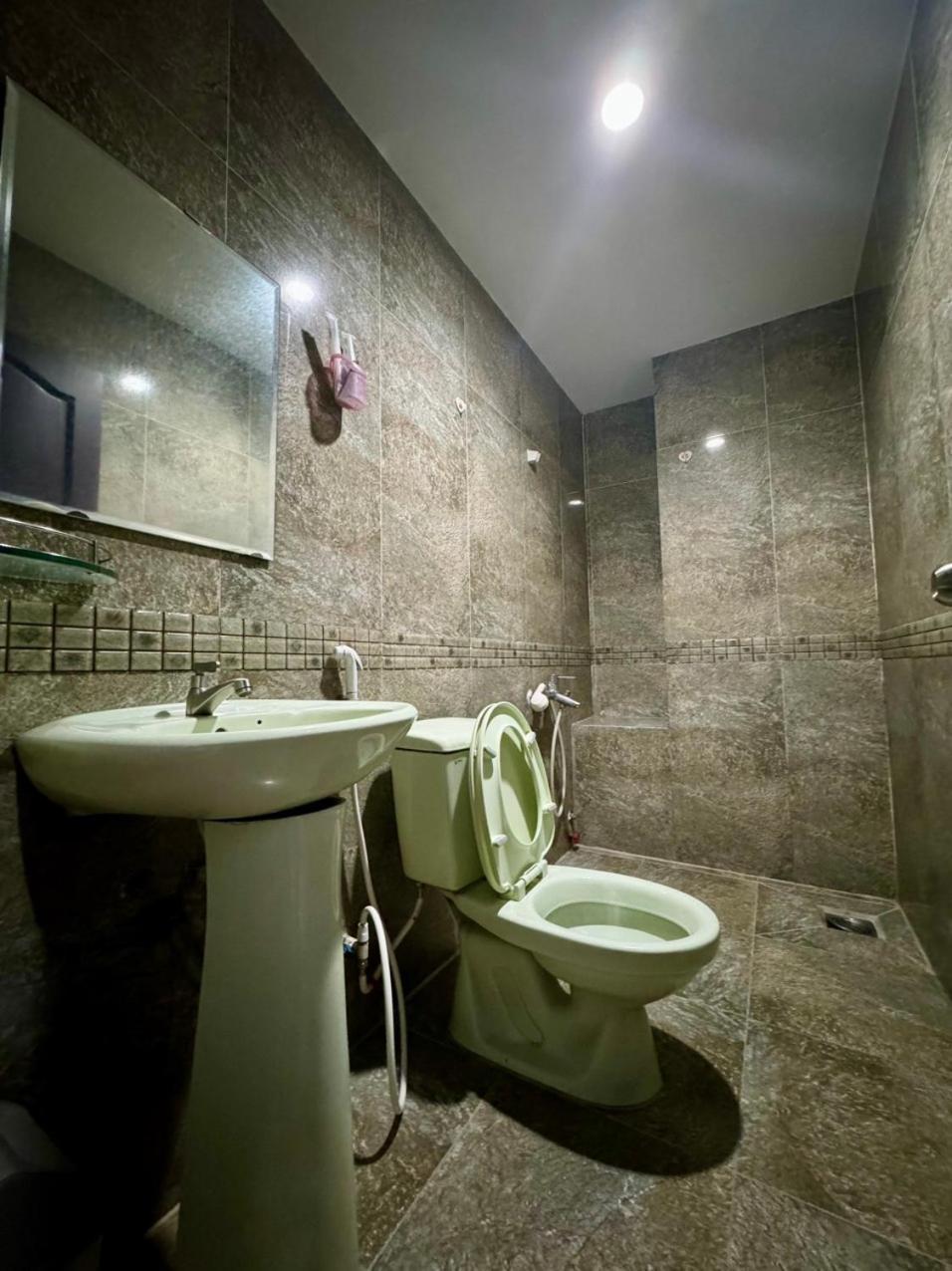 Hotel Khach San Hoang Ha *