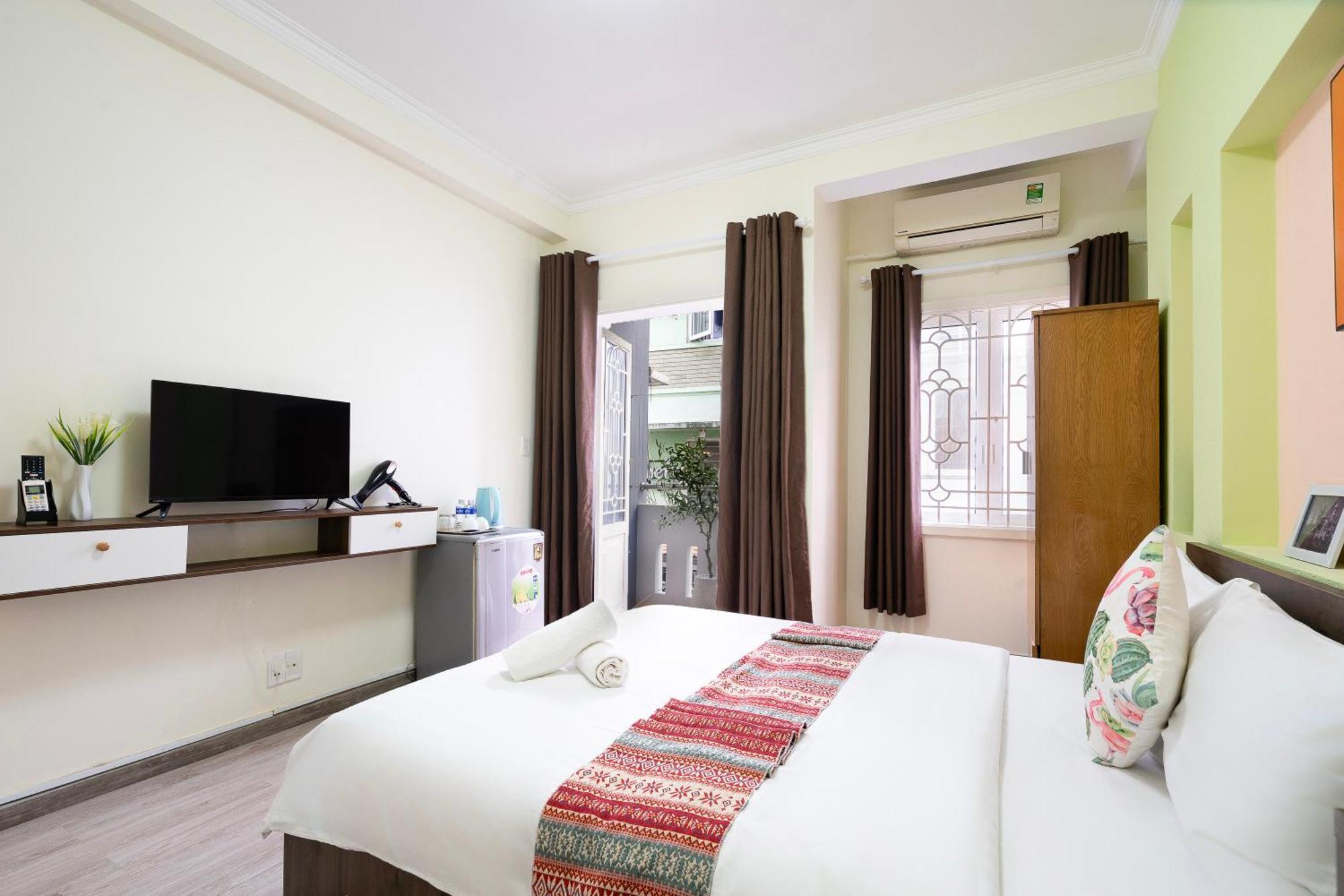 Planet Hotel *