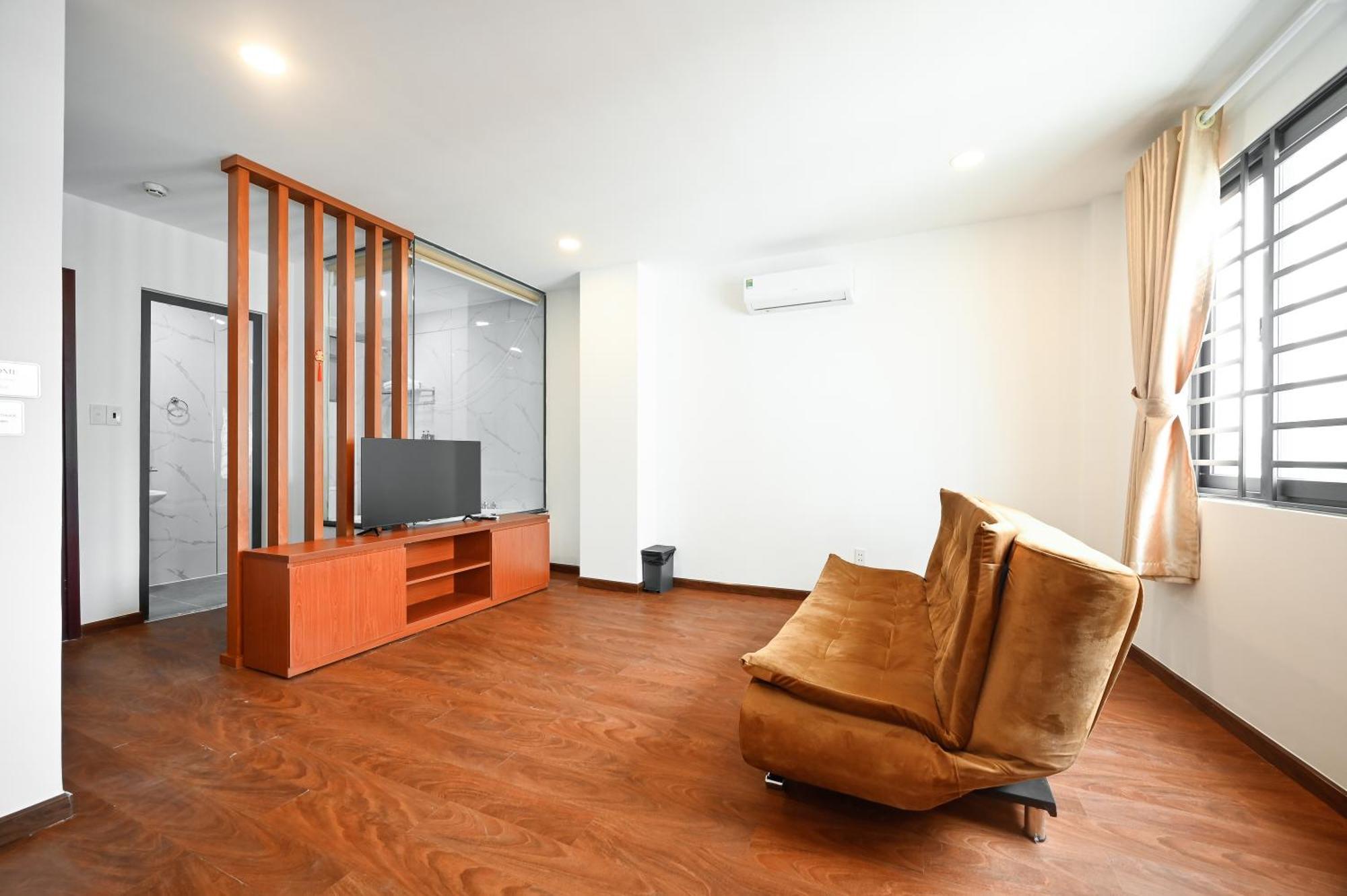Yoko Airport Saigon 4*