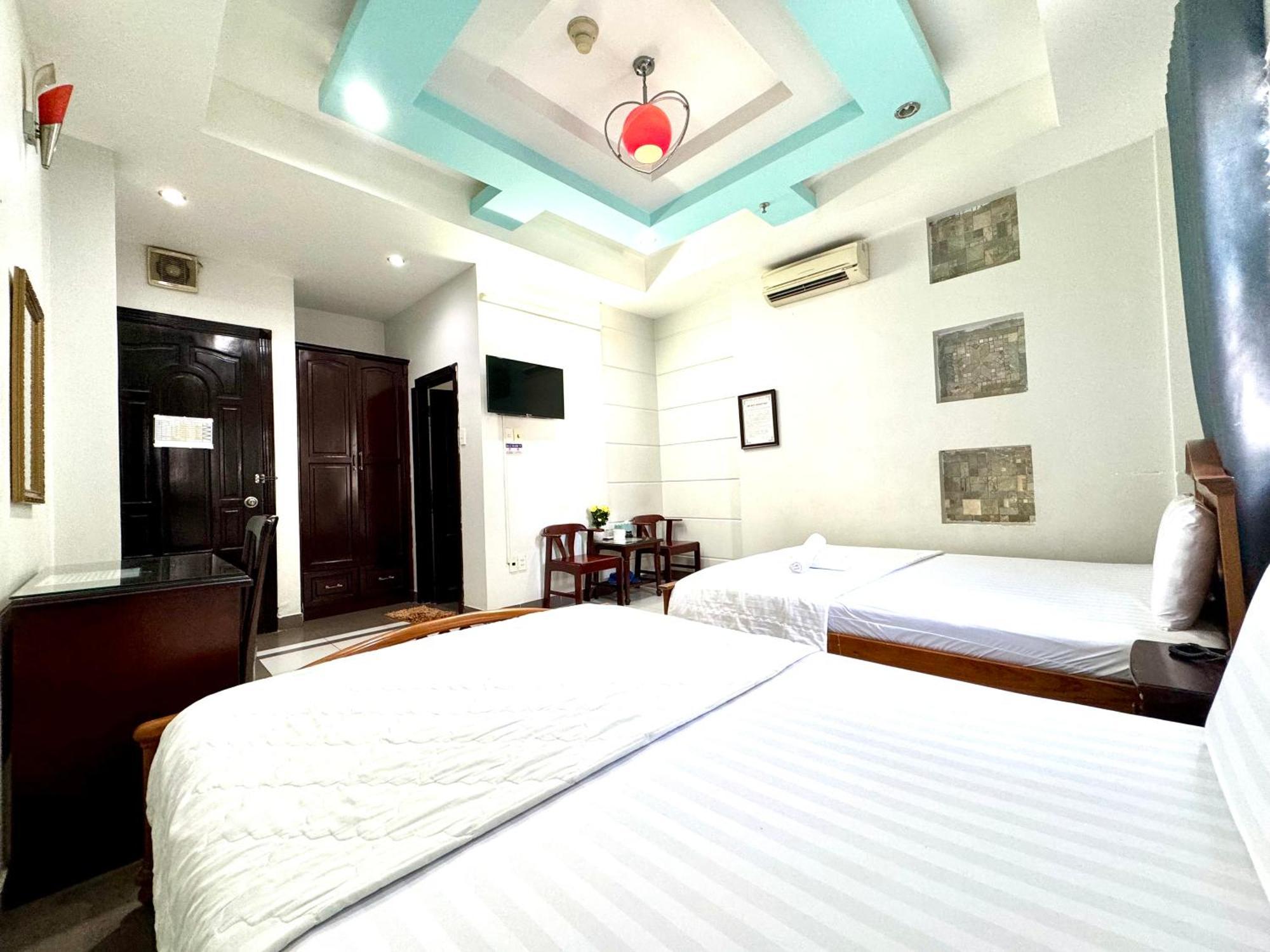 Hotel Khach San Kim Long *