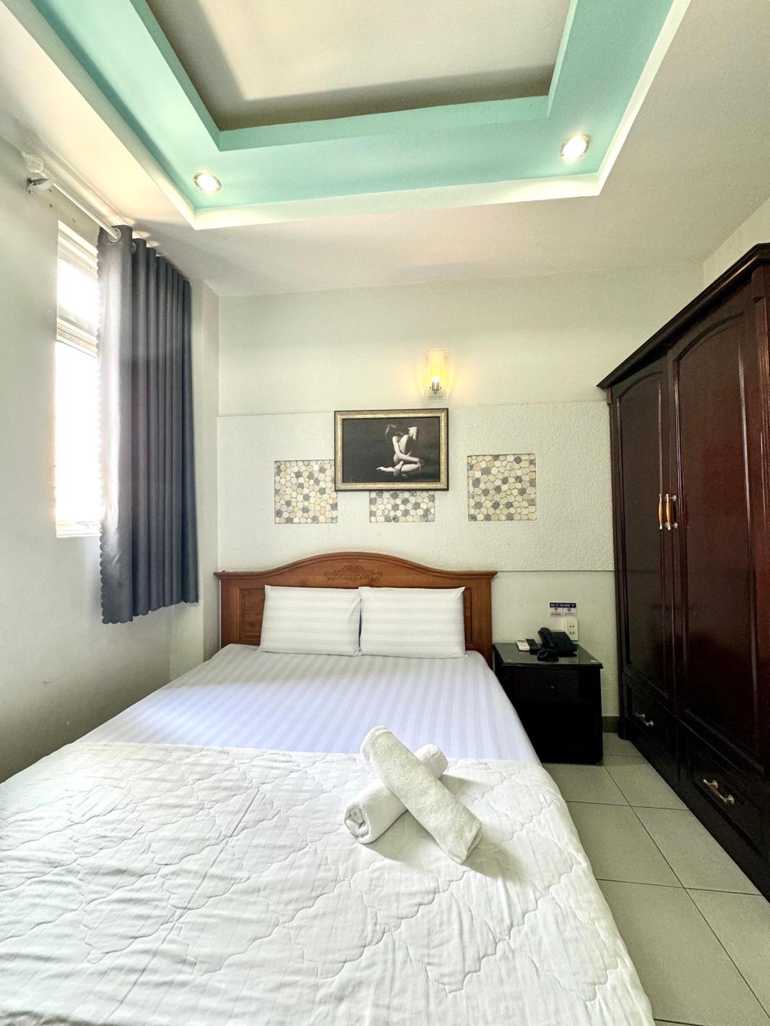 Hotel Khach San Kim Long Ho Chi Minh City