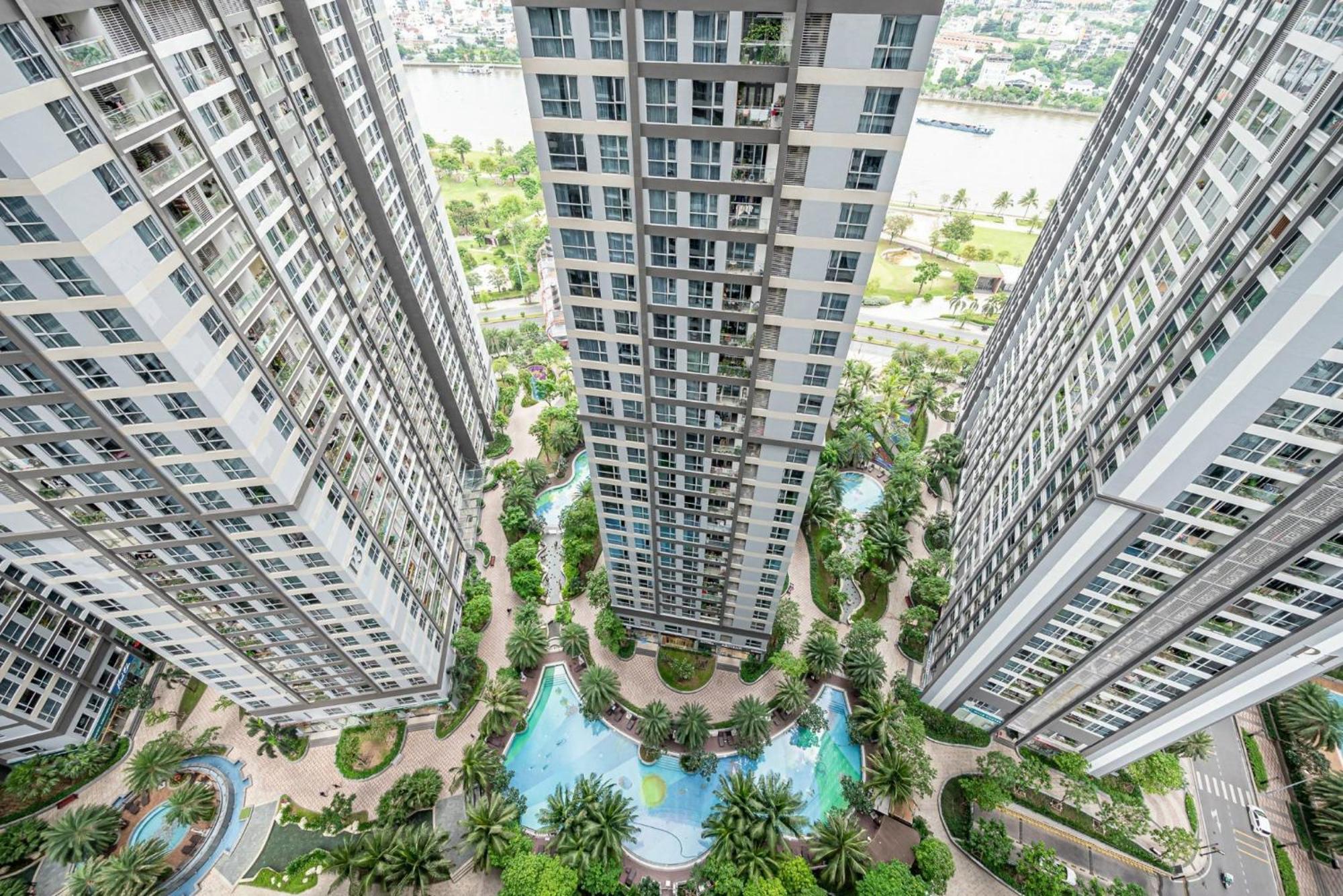 Luminous Landmark Apartment *