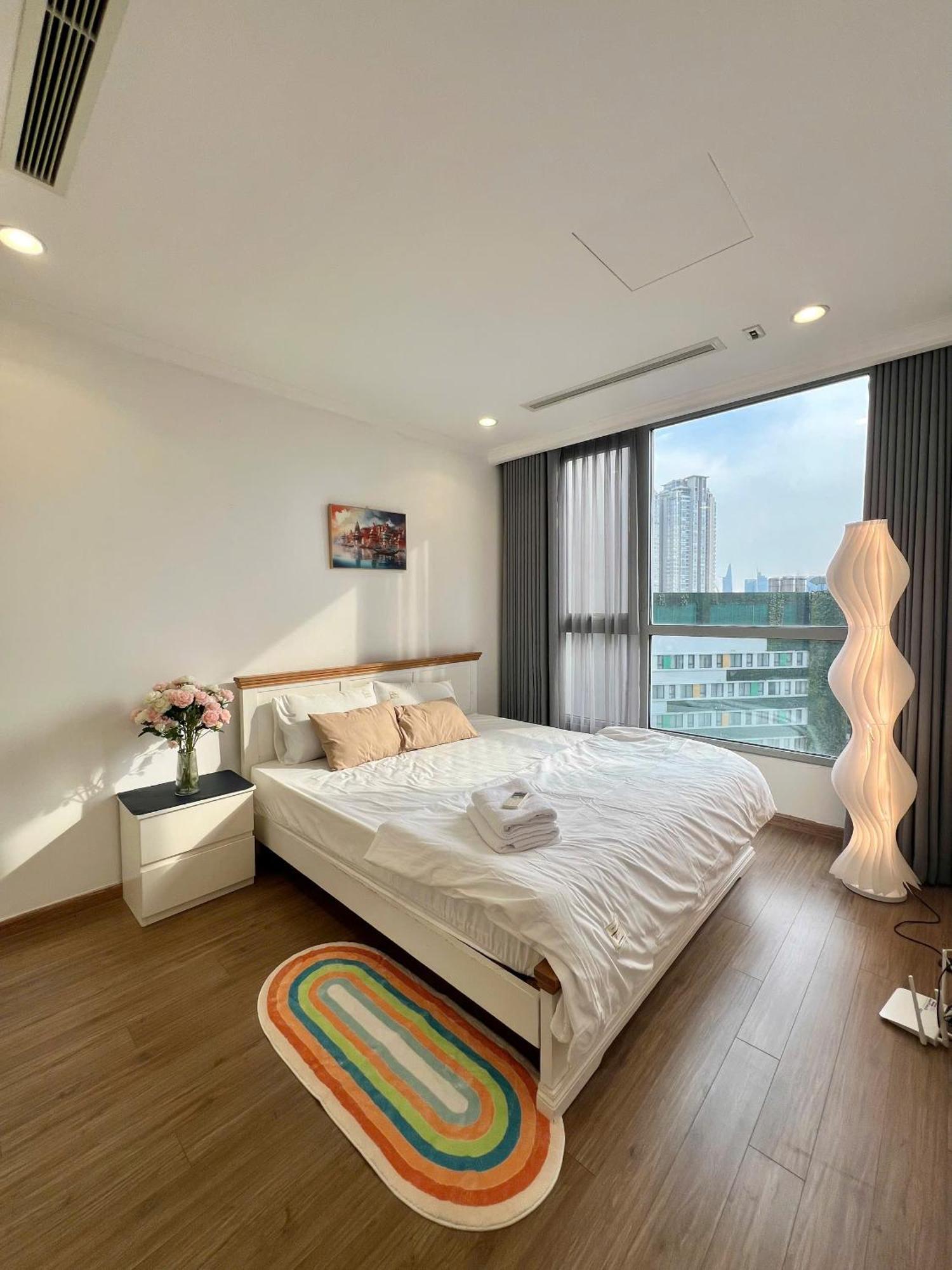 Apartment Luminous Landmark Ho Chi Minh City