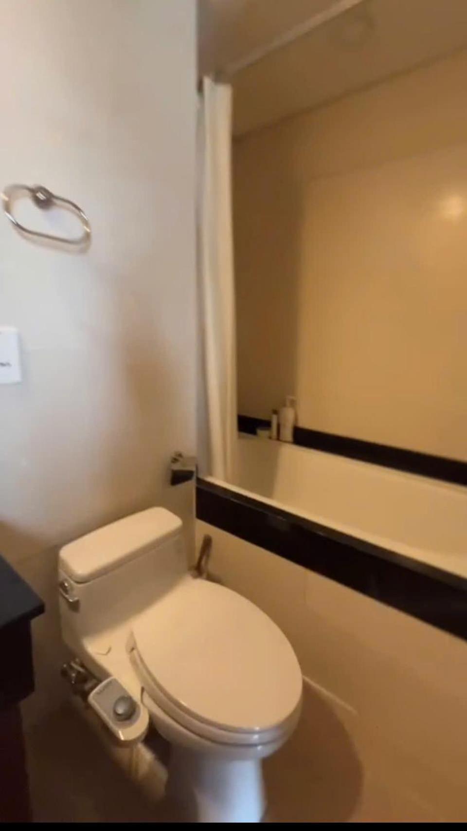 Saigon Hideout - Lancaster, Saigon And Japanese Downtown Apartment Ho Chi Minh City