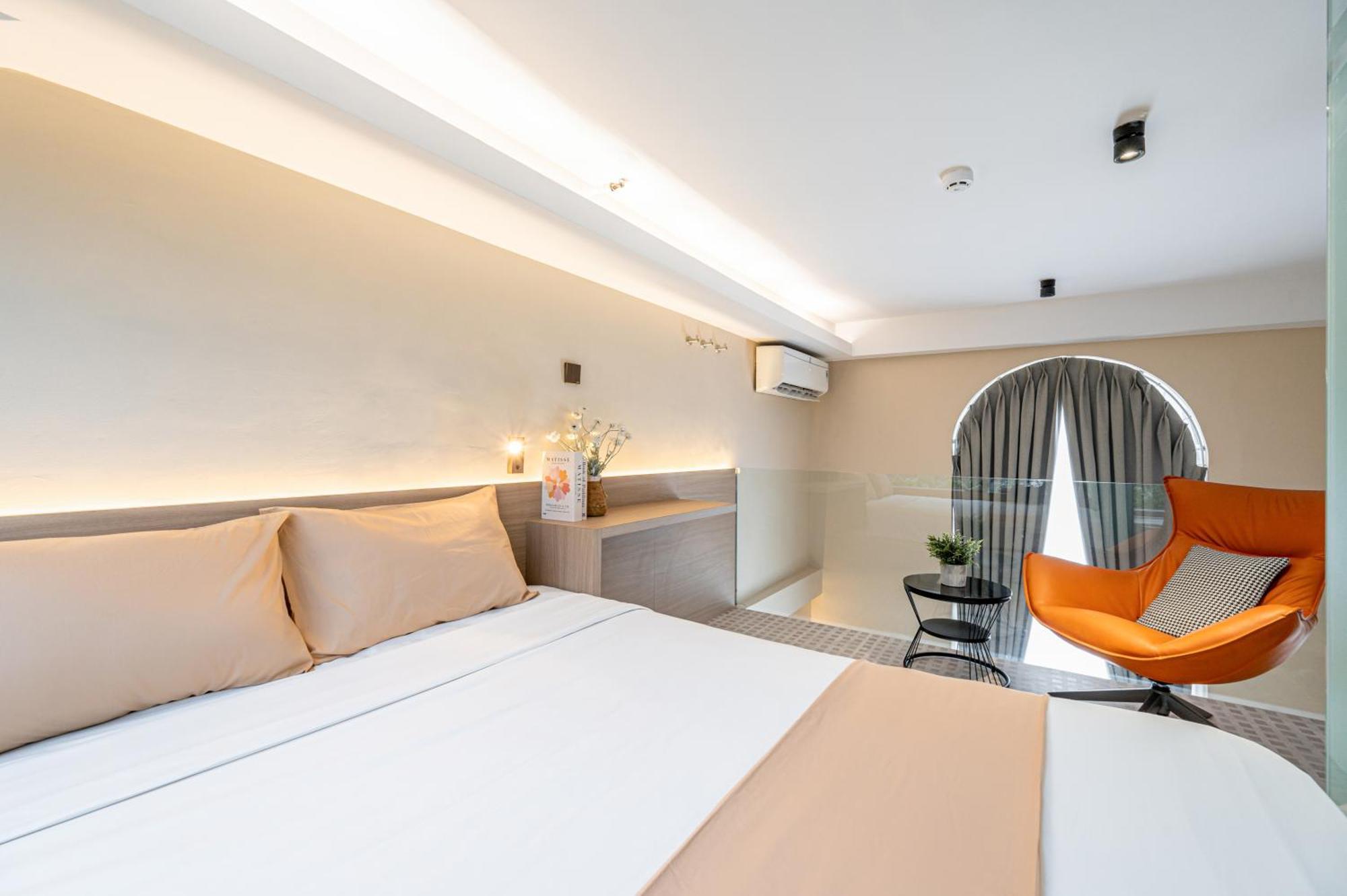 Cozrum Lux - Sonata Imperial * Ho Chi Minh City