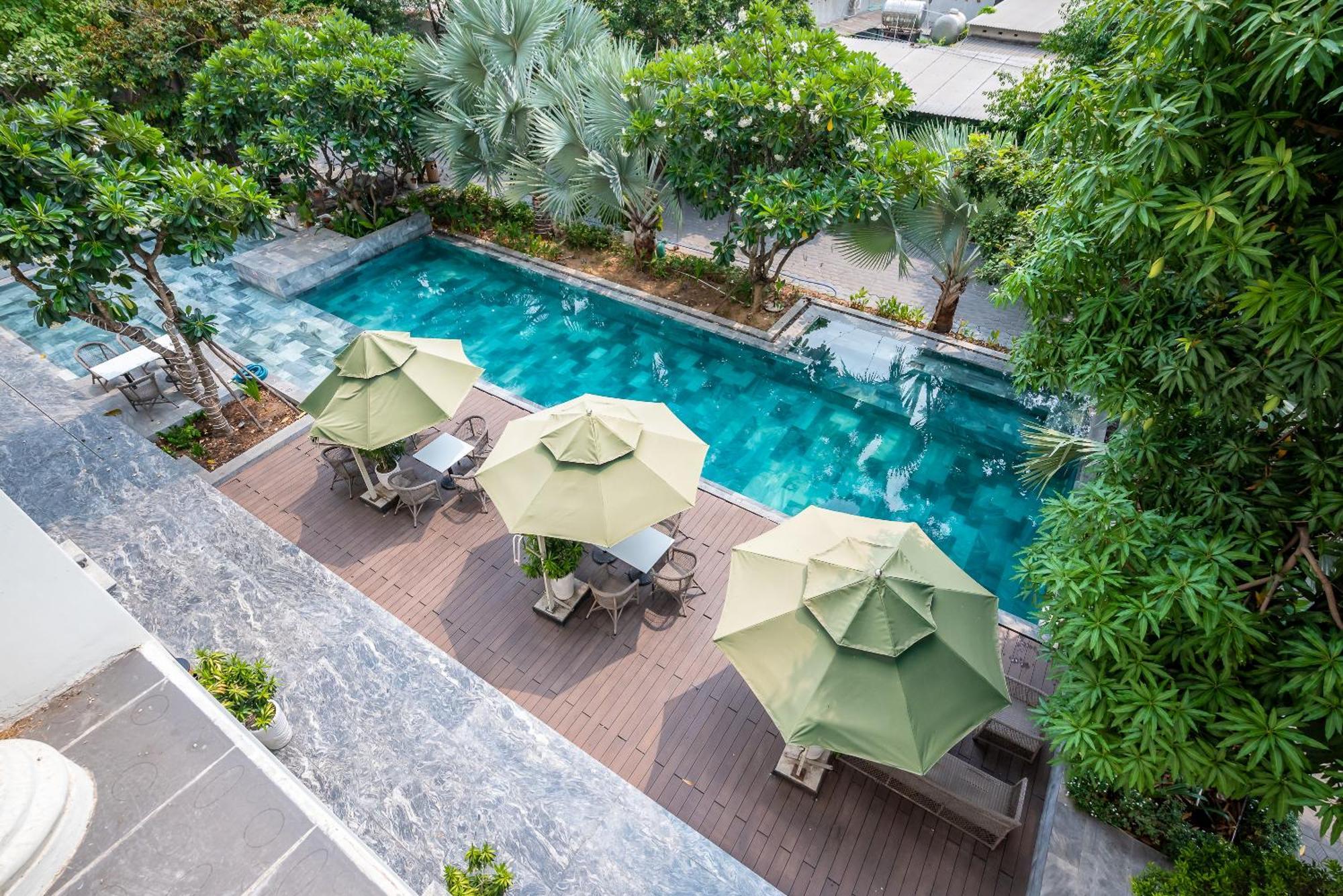 Cozrum Lux - Sonata Imperial Ho Chi Minh City